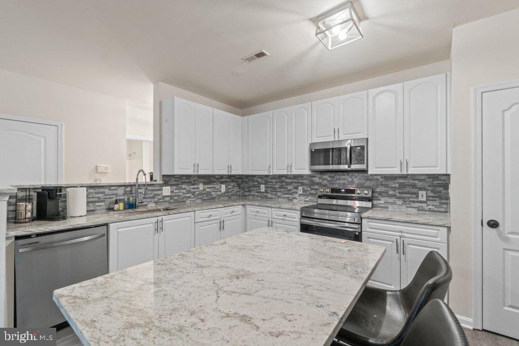 HIGH VIEW AT HUNT VALLEY - Residential