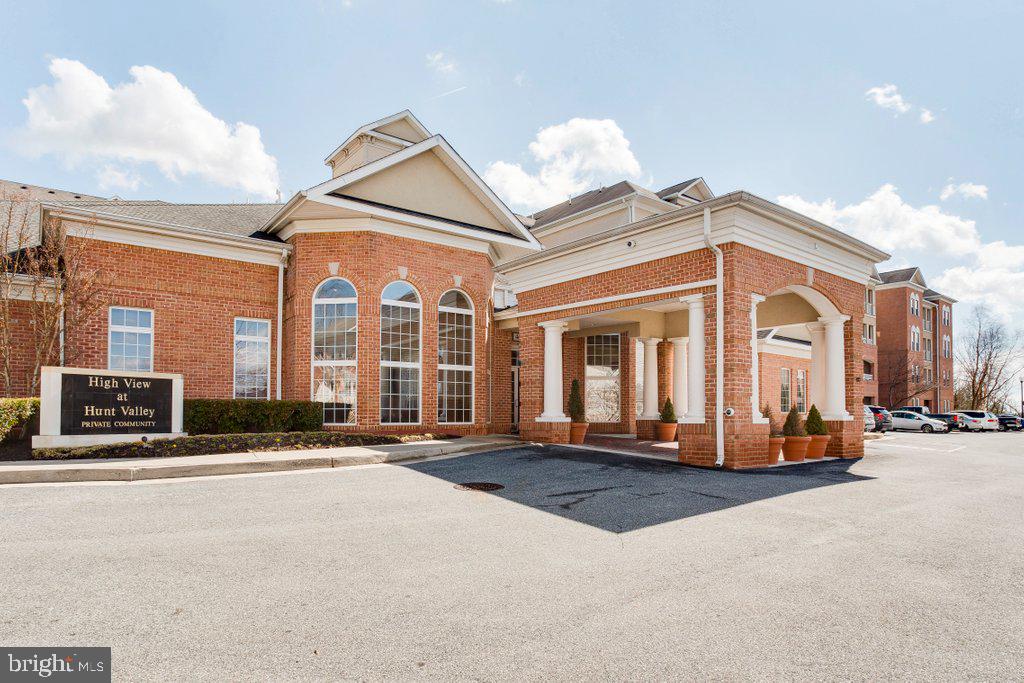 400 SYMPHONY CIRCLE 74B