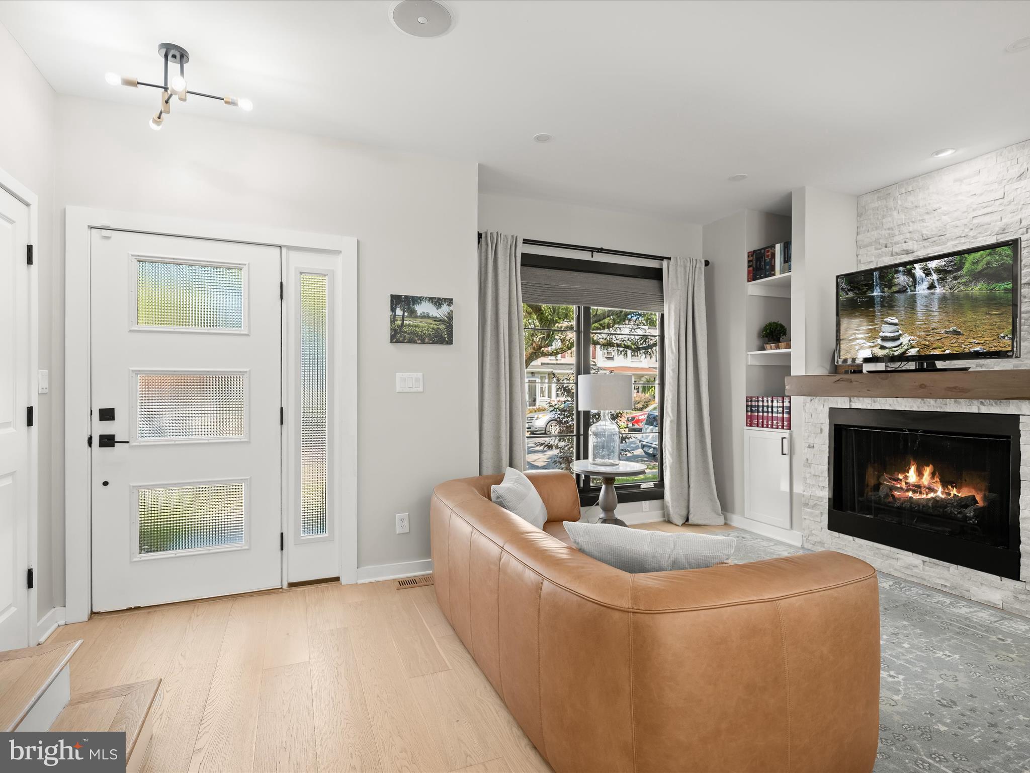 HISTORIC OLD TOWN - Residential