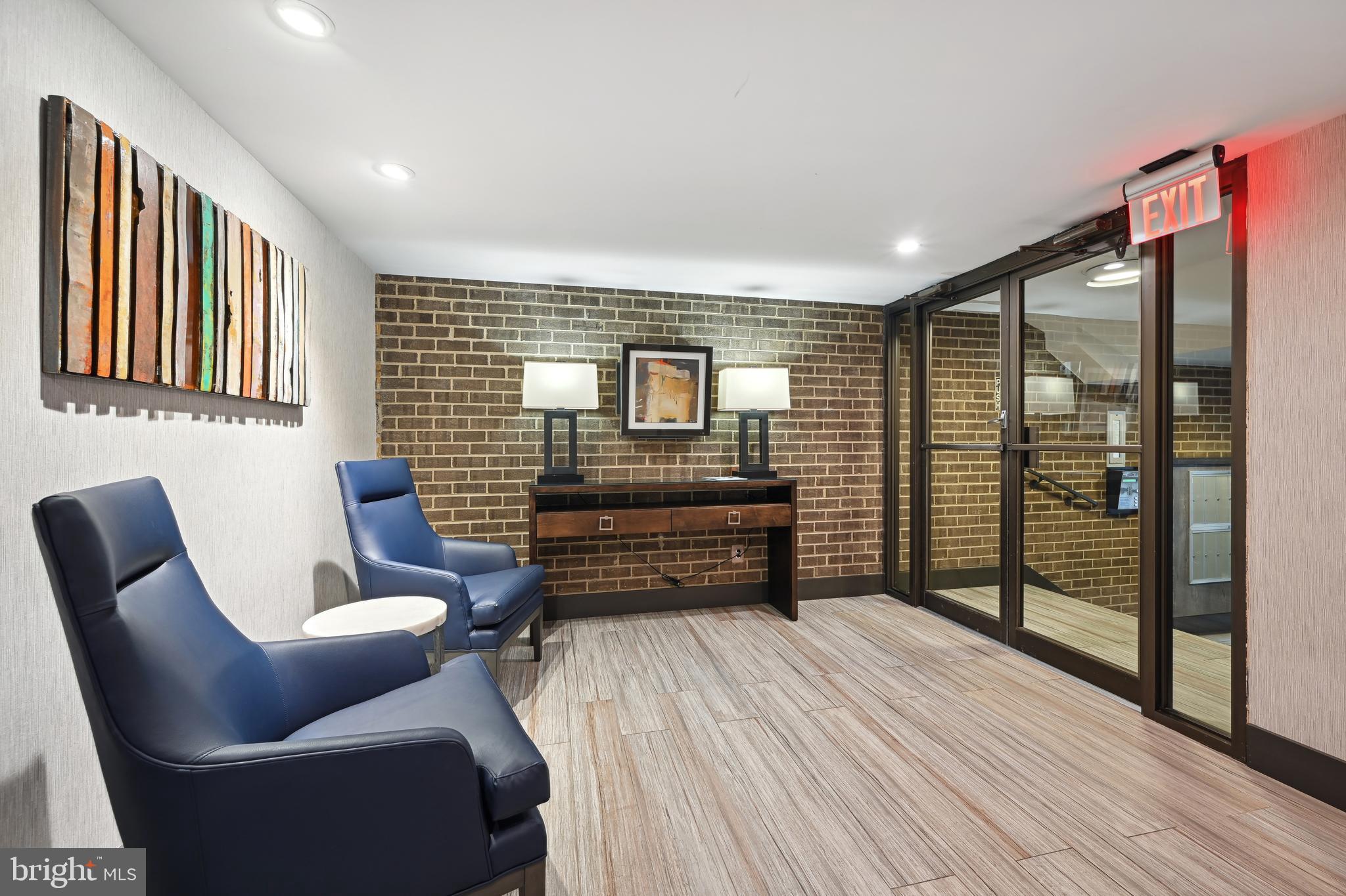 SUMNER VILLAGE - Residential