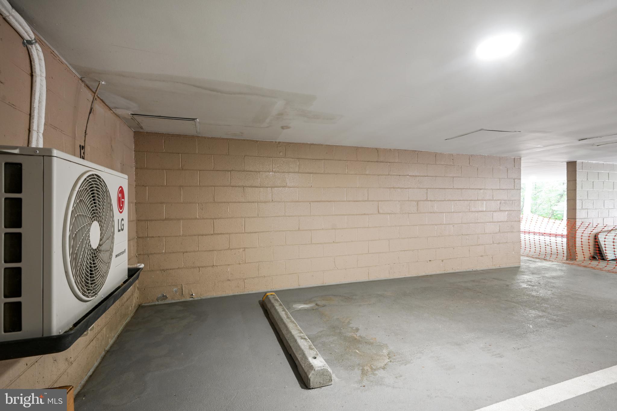 SUMNER VILLAGE - Residential