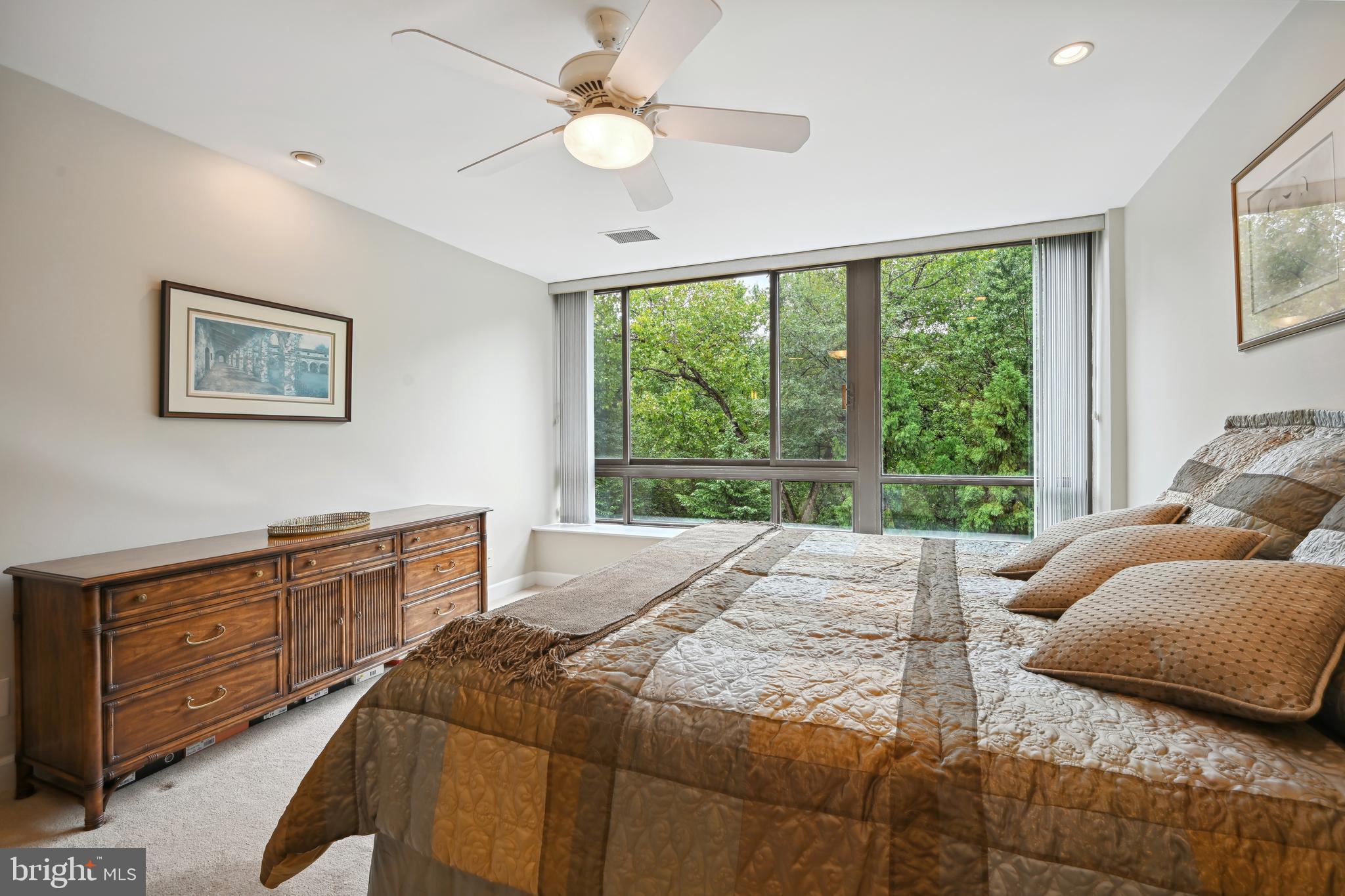 SUMNER VILLAGE - Residential