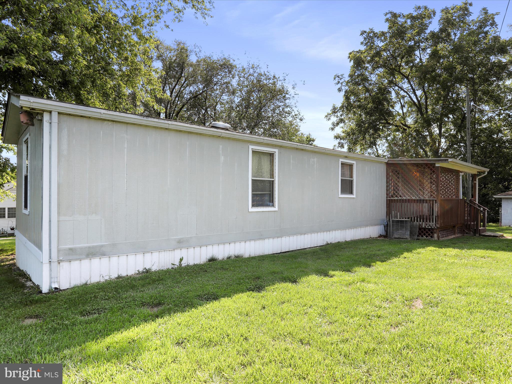 FLOWING ACRES - Residential