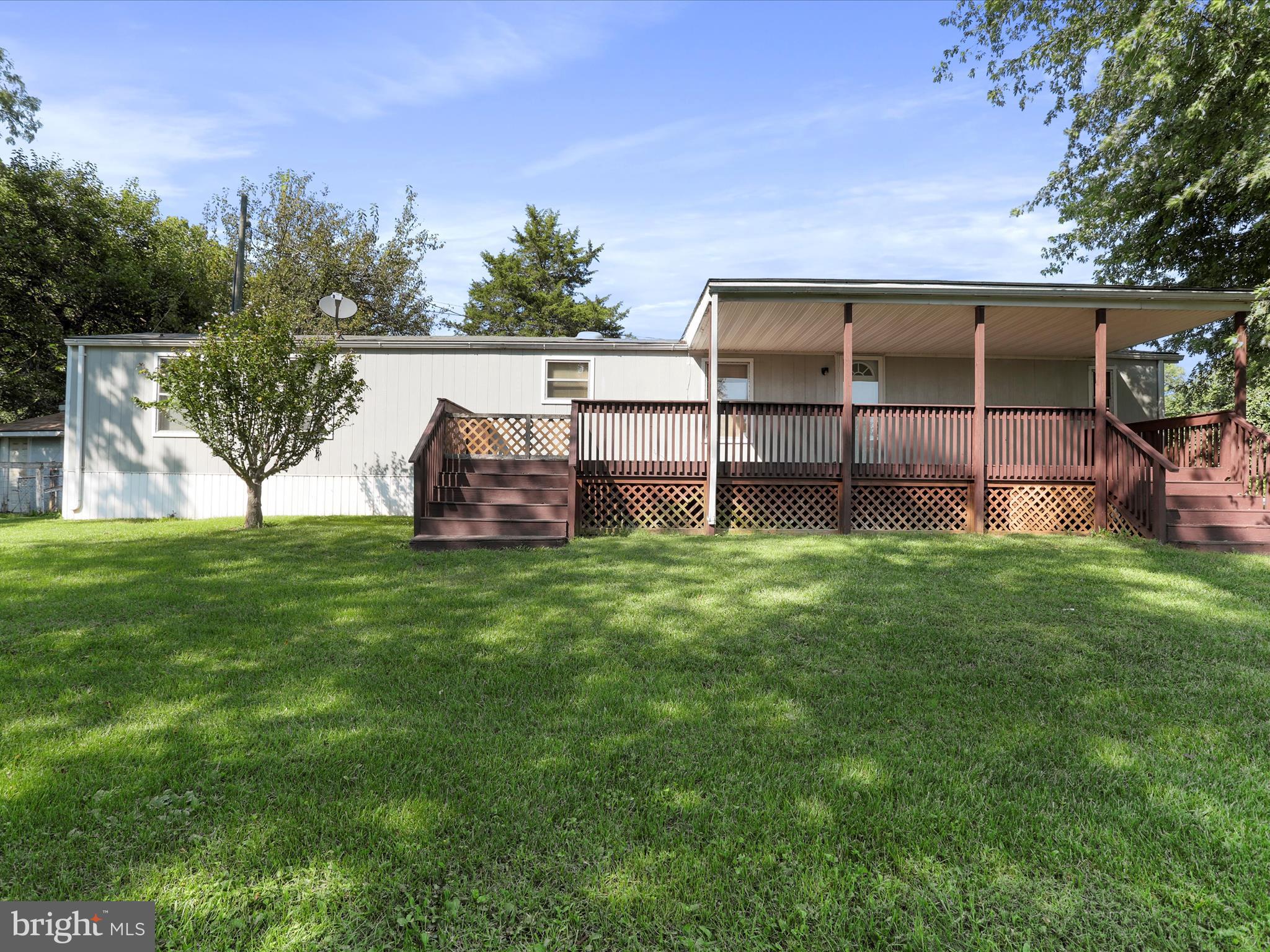 FLOWING ACRES - Residential