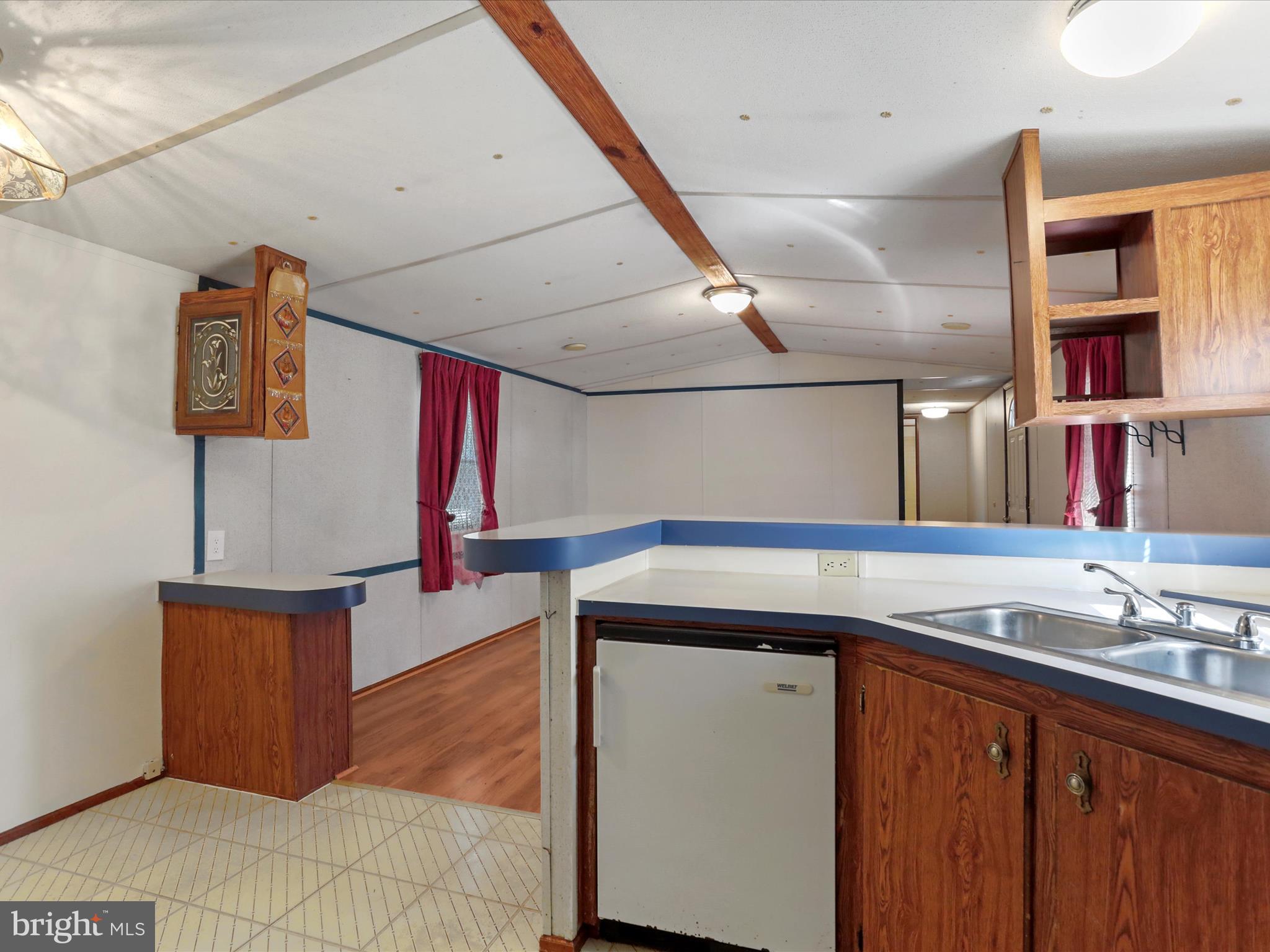 FLOWING ACRES - Residential