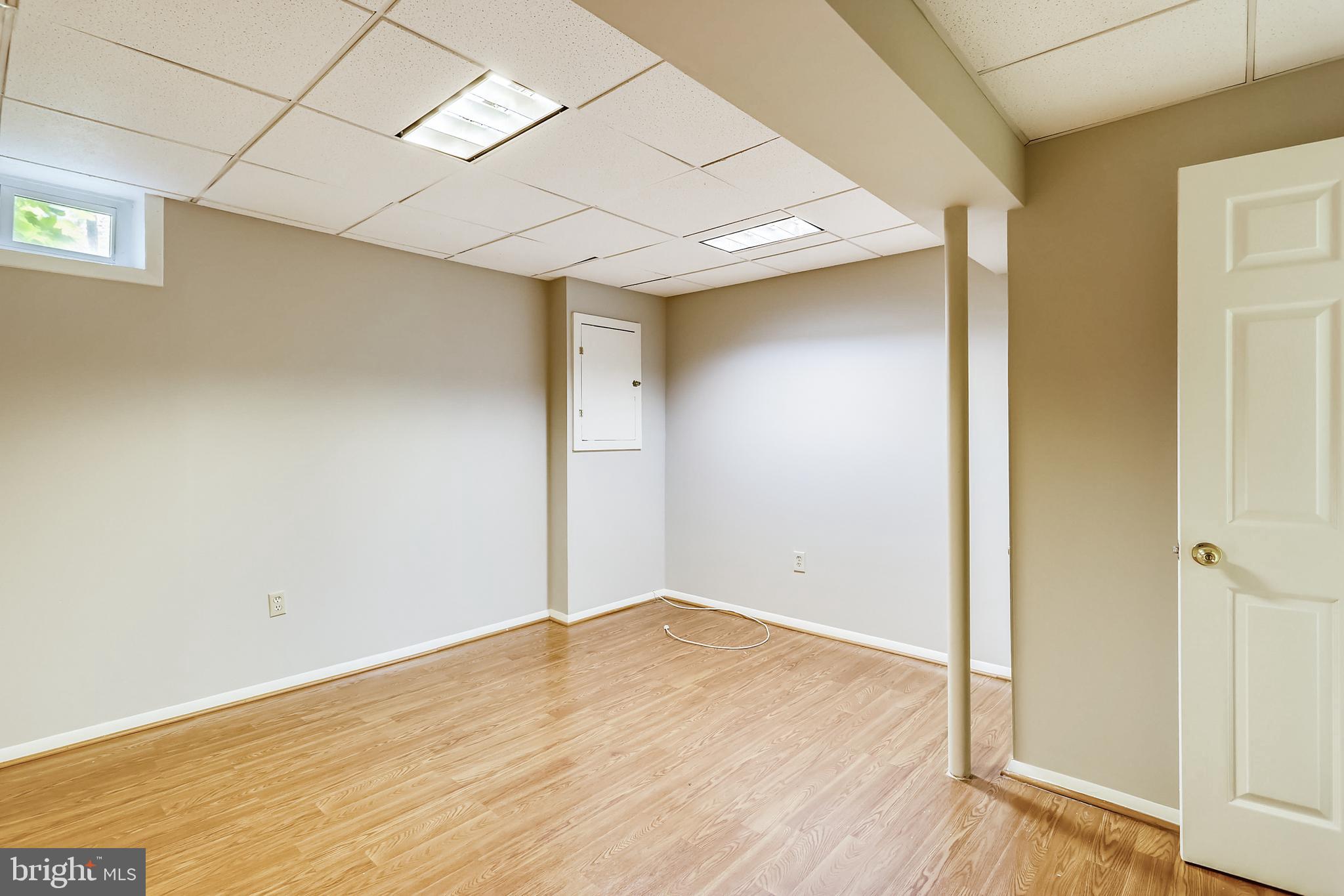 OAK SPRINGS - Residential