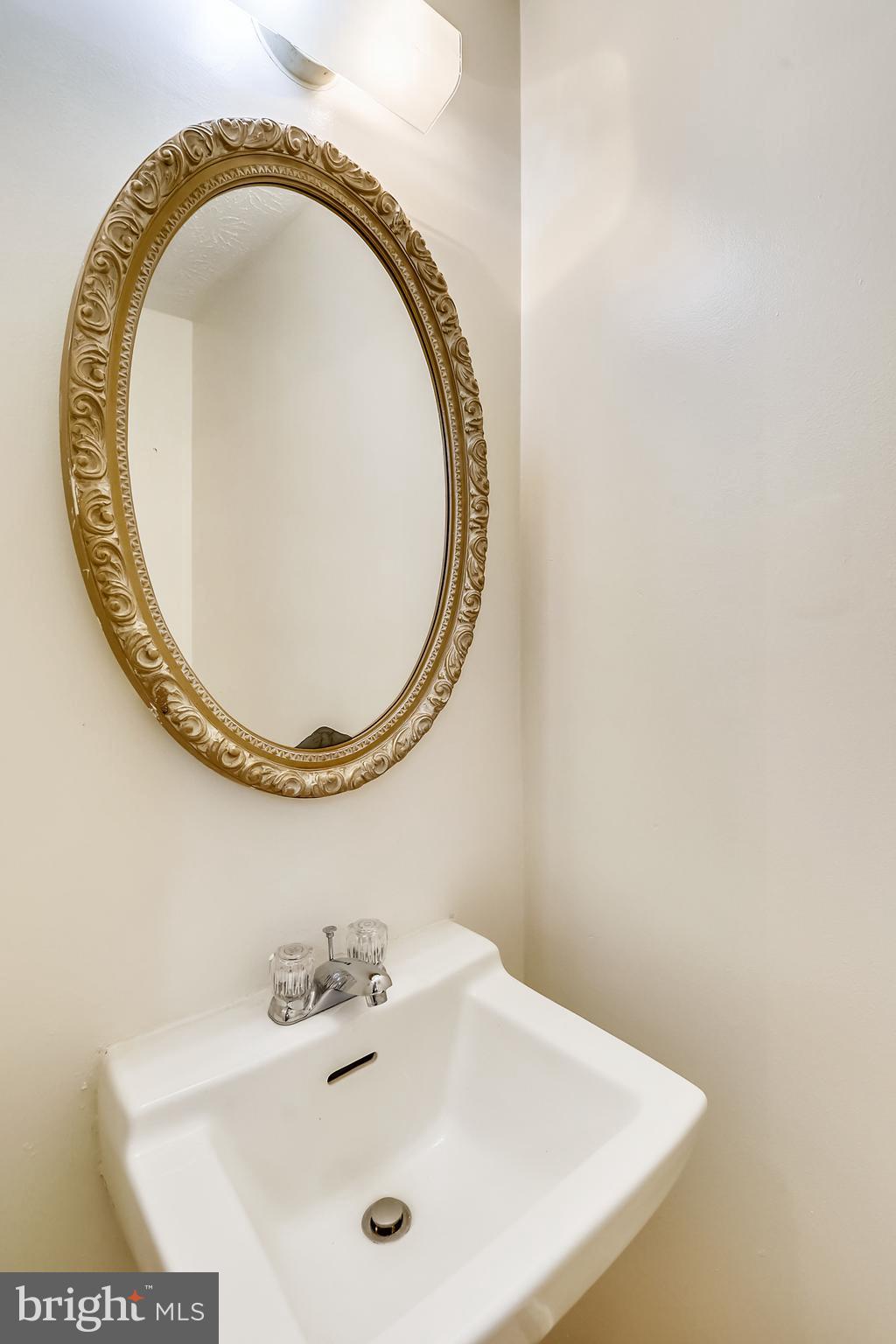 OAK SPRINGS - Residential