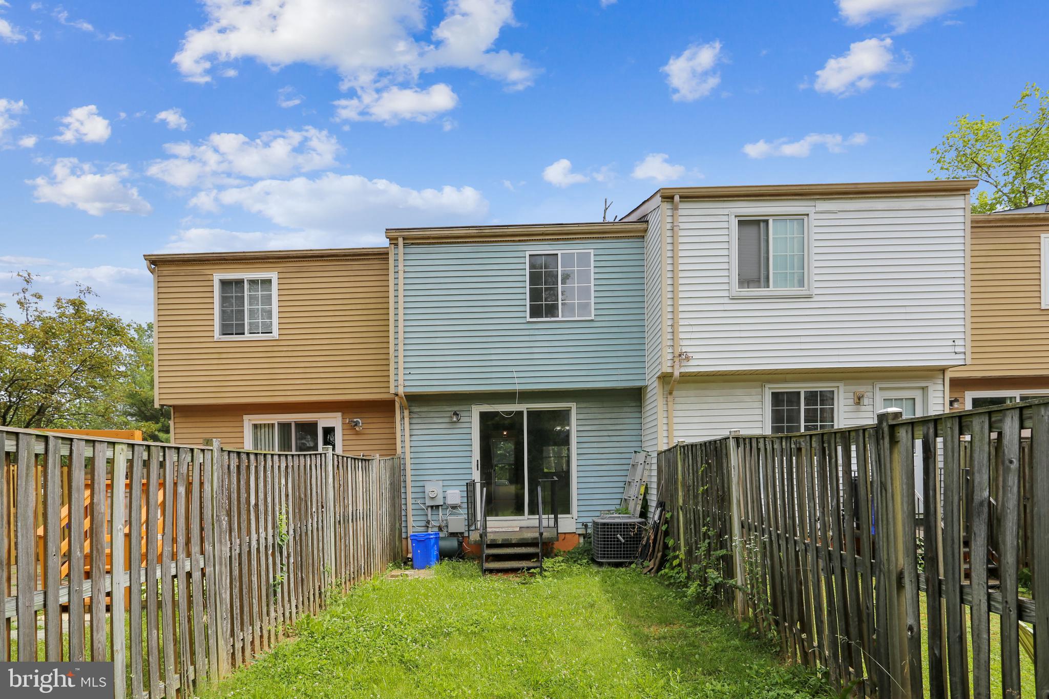 OAK SPRINGS - Residential