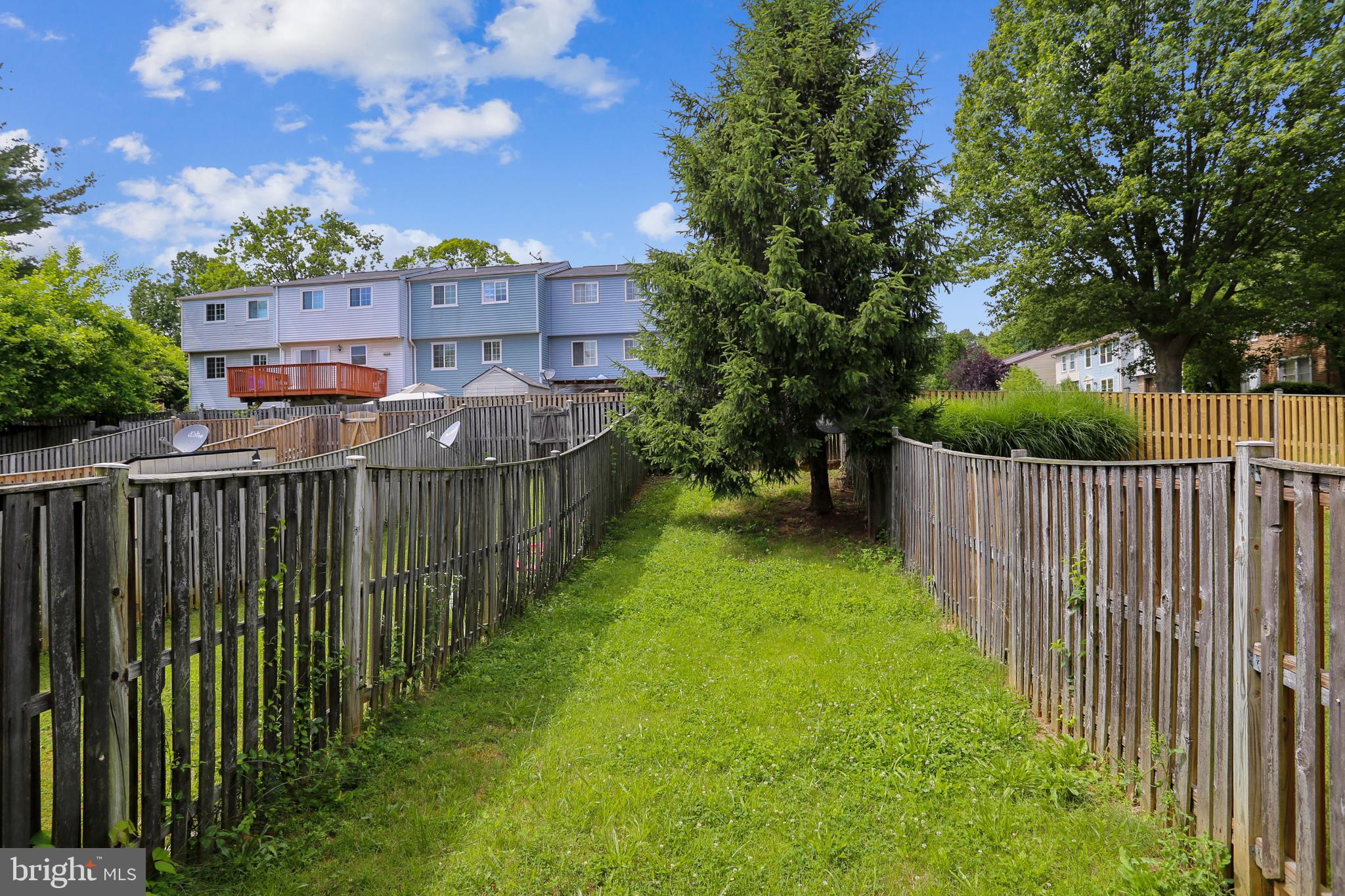 OAK SPRINGS - Residential