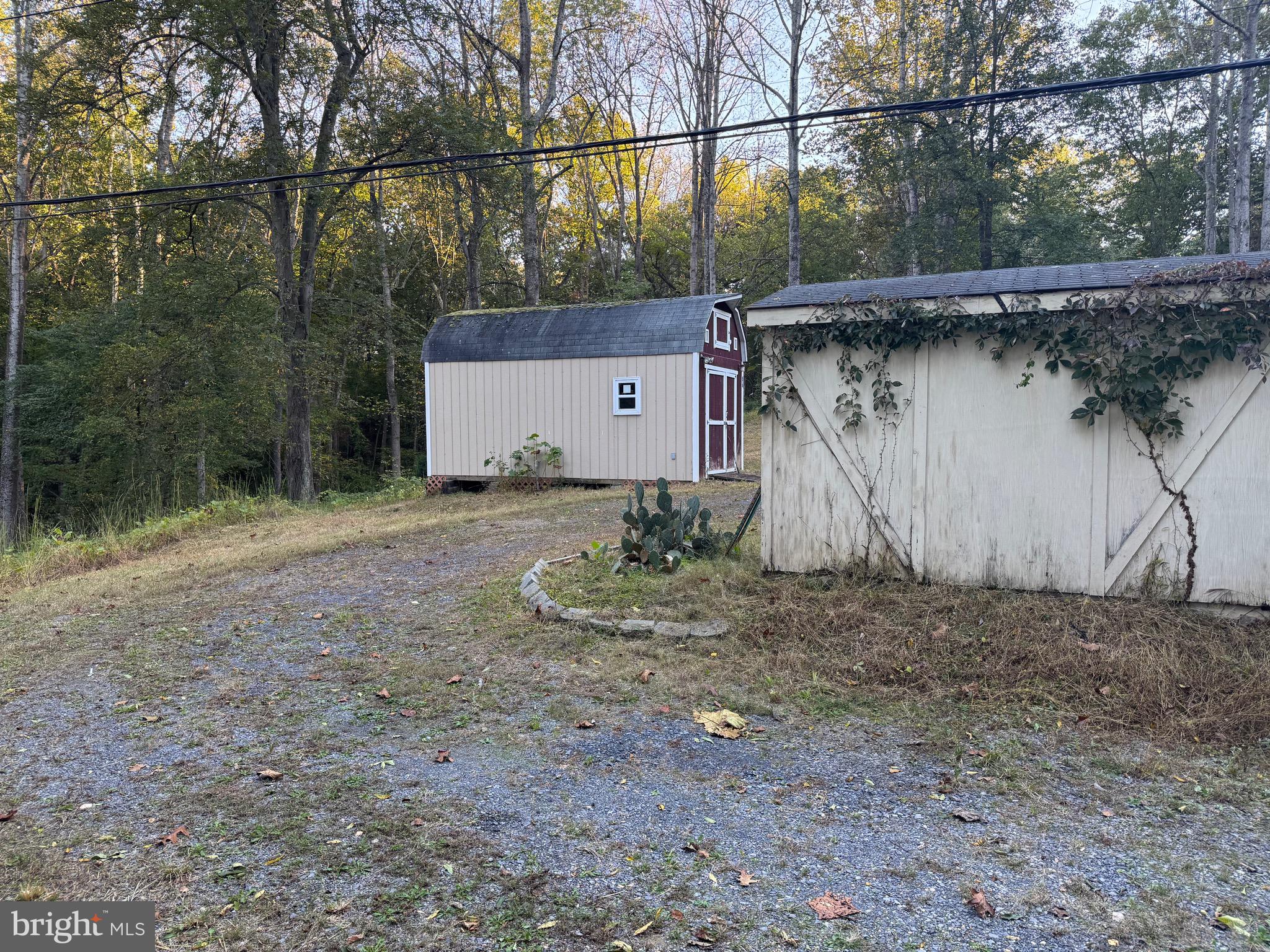 SHEN SHORES - Residential