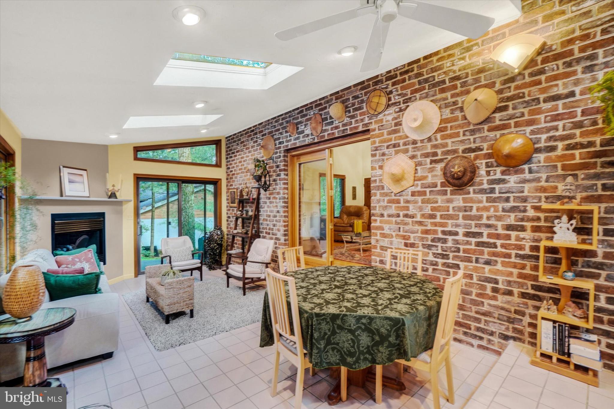 YORK TWP - Residential