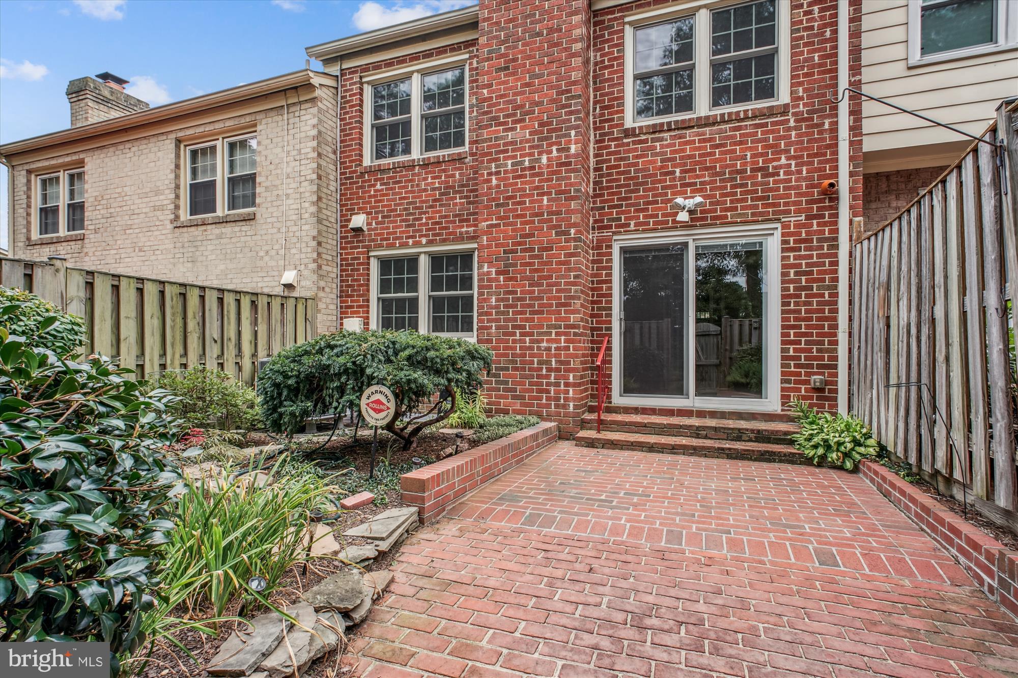 7492 COVENT WOOD COURT