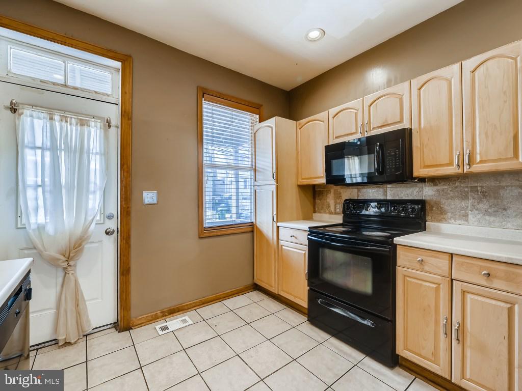 GREEKTOWN - Residential