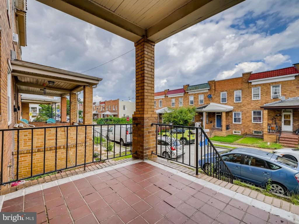 GREEKTOWN - Residential