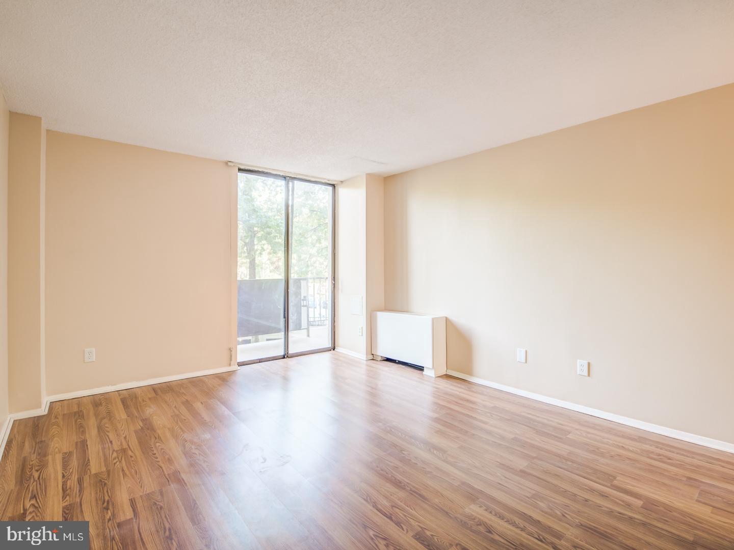 TOWERS IN WESTCHESTER PARK - Residential