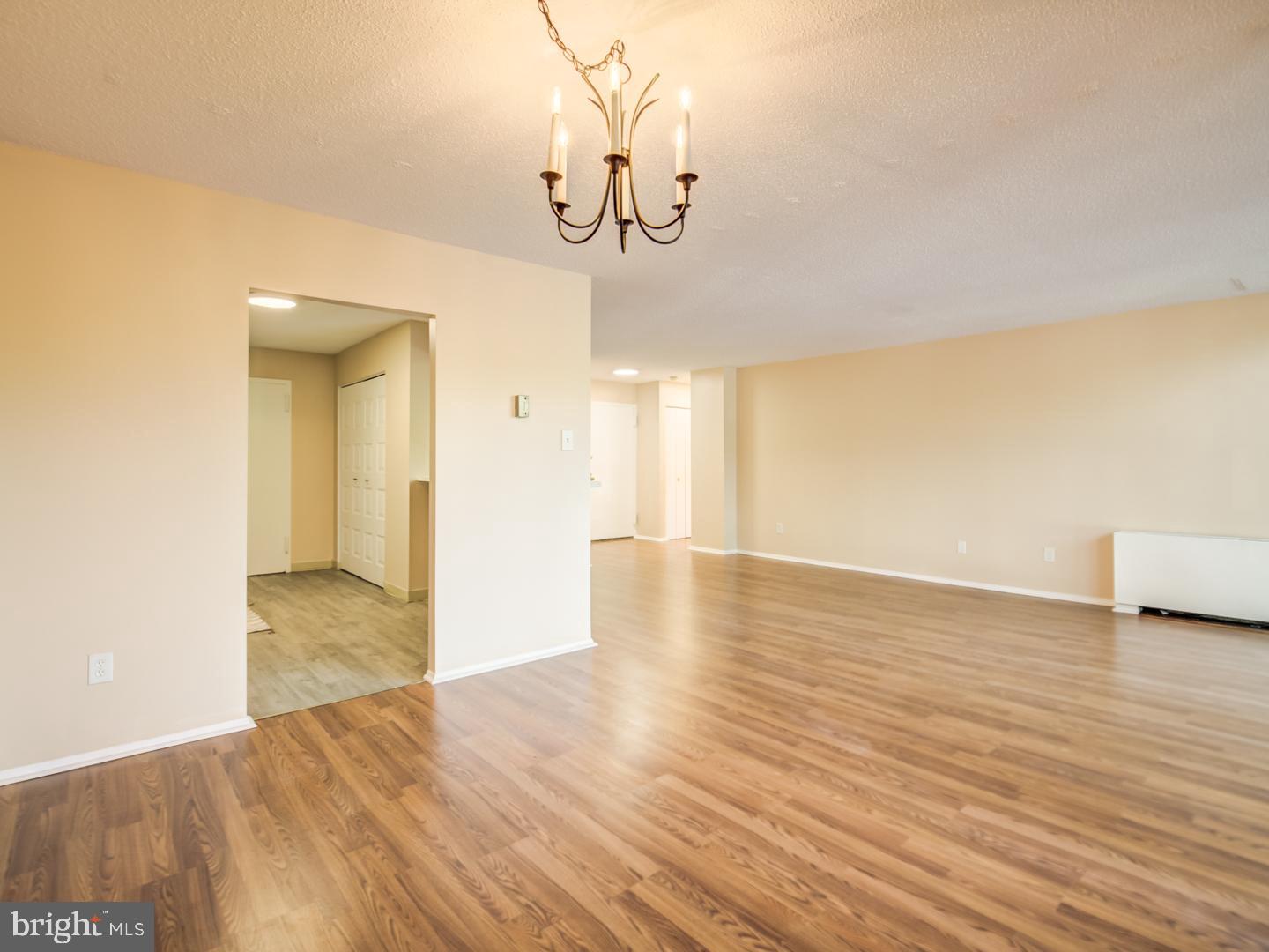 TOWERS IN WESTCHESTER PARK - Residential