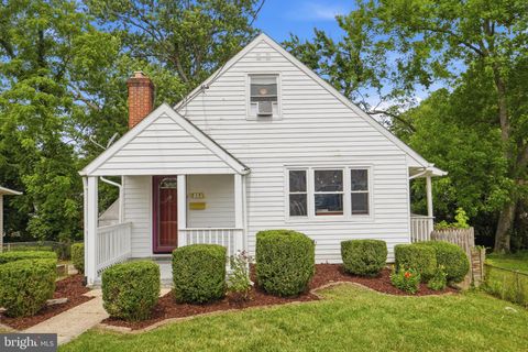 Photo of 715 Opus Avenue, CAPITOL HEIGHTS, MD 20743 (MLS # MDPG2206702)