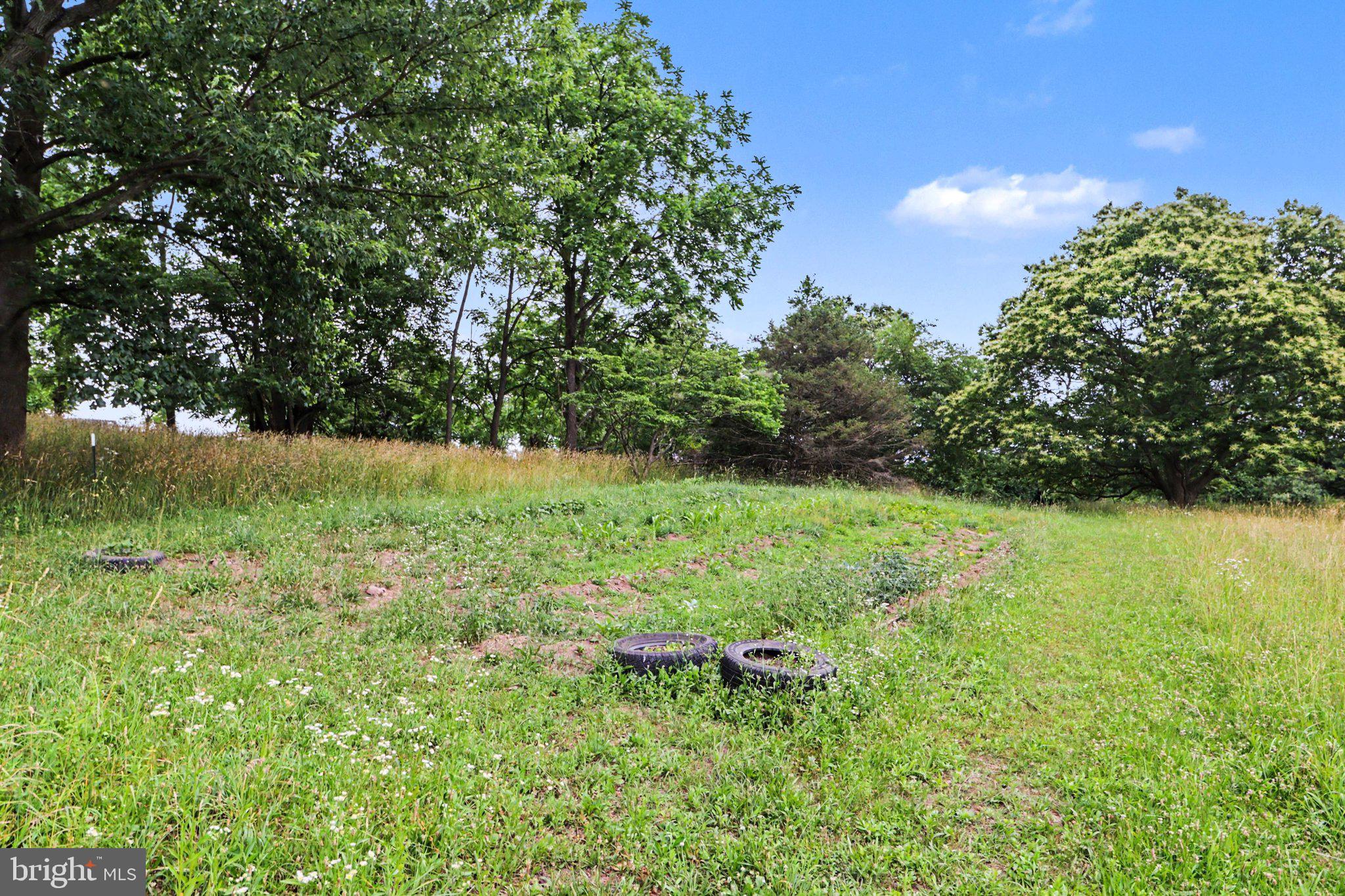 105 HUNTERS CHURCH RD