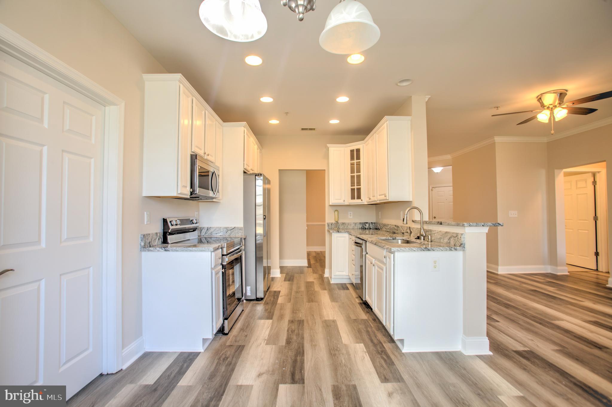 EMERALD HILLS - Residential