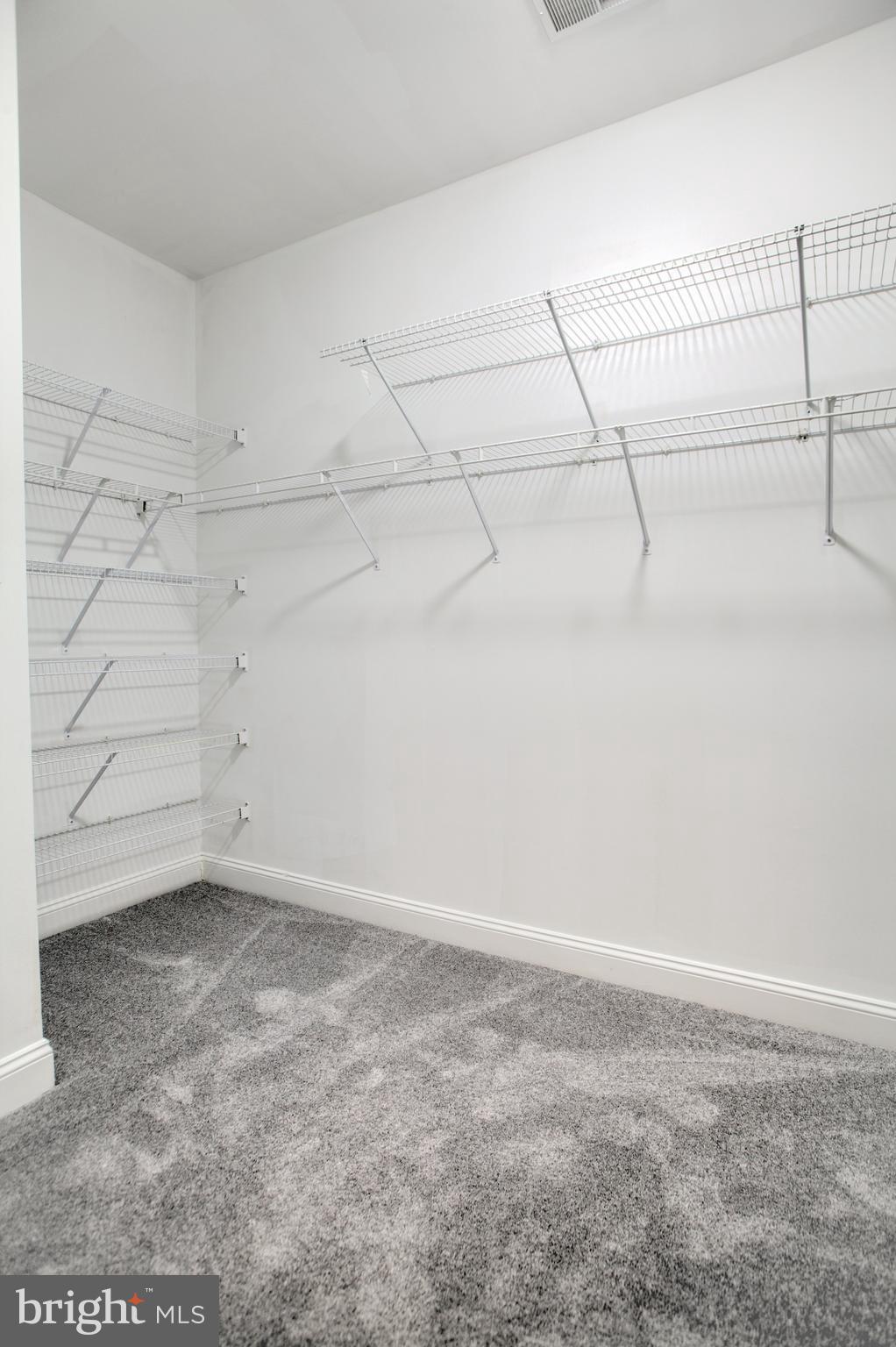 EMERALD HILLS - Residential