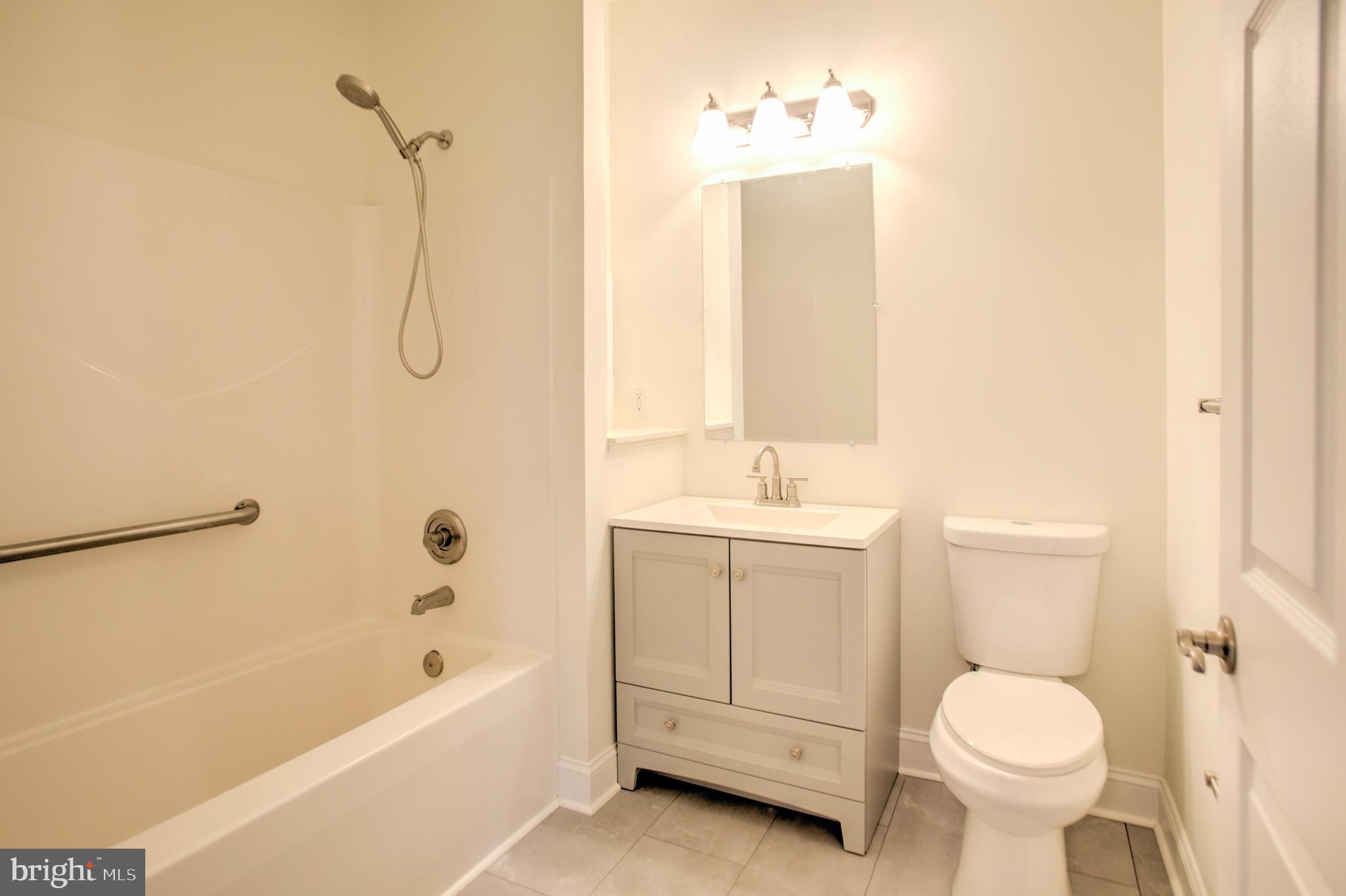 EMERALD HILLS - Residential