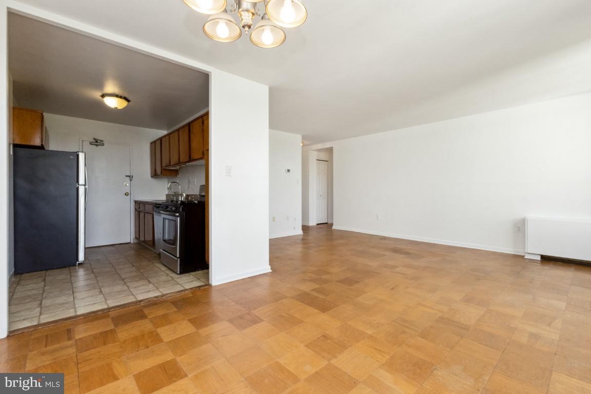 RIVER TOWERS - Residential