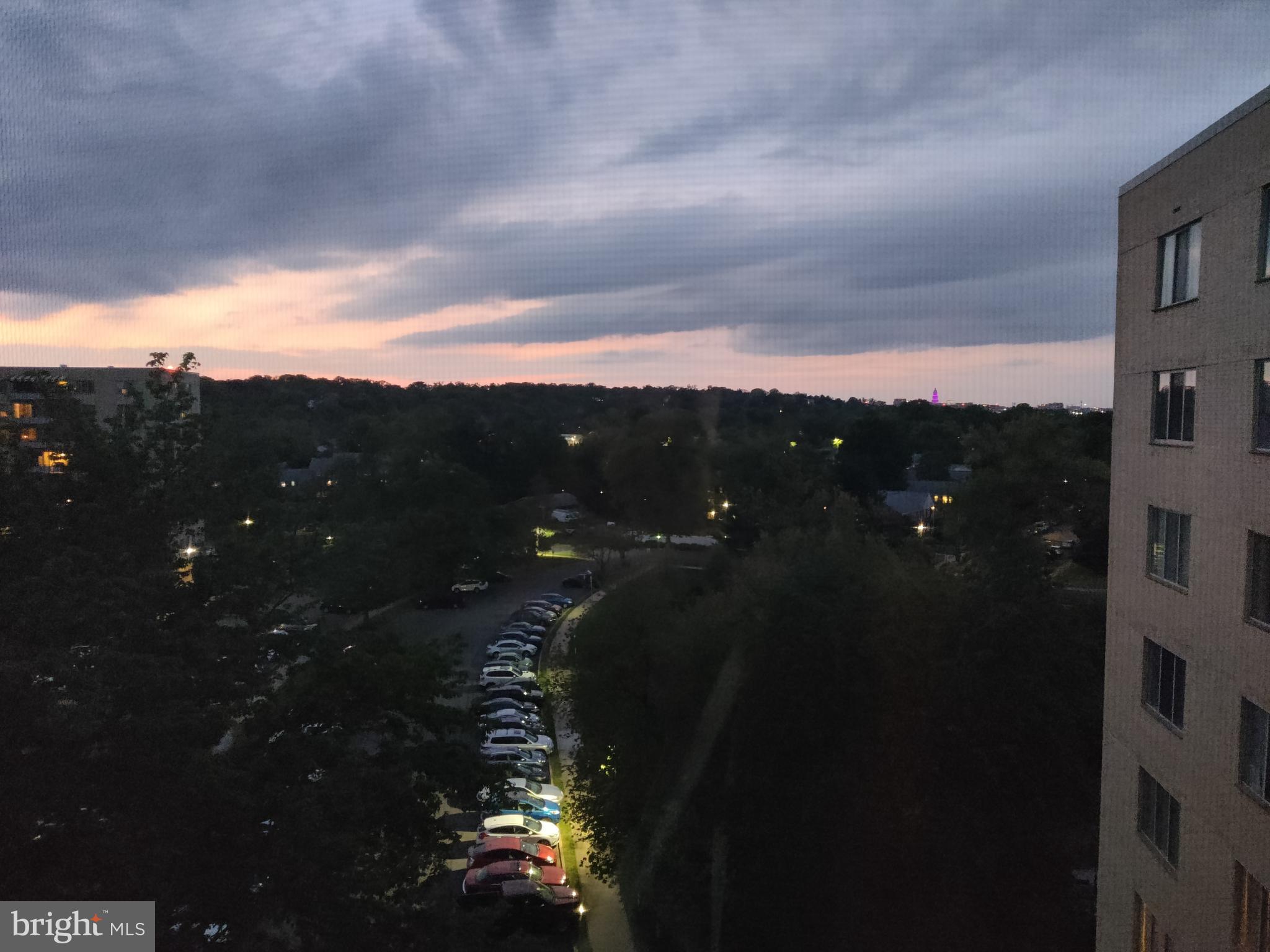 RIVER TOWERS - Residential