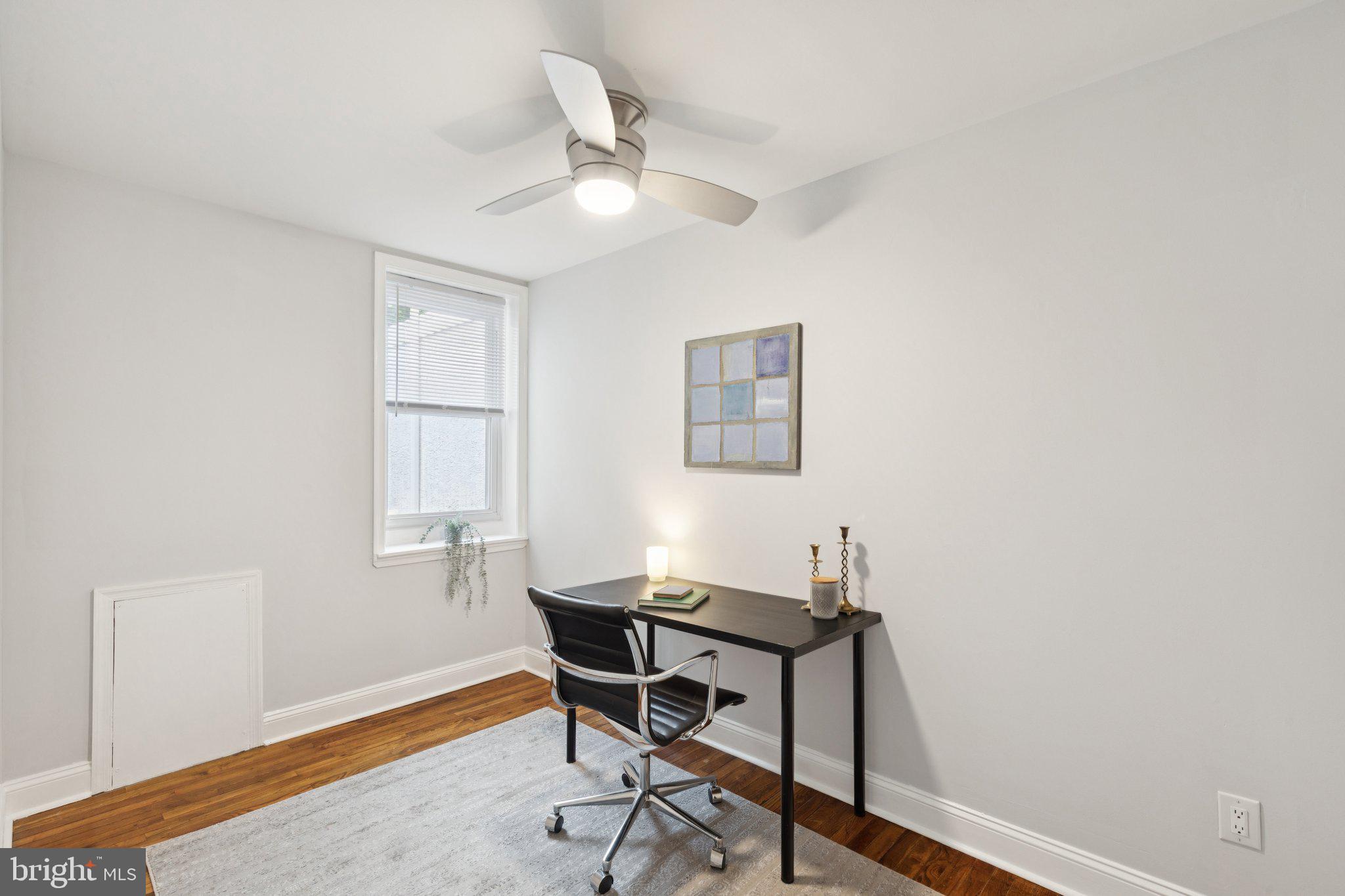 MANTUA - Residential Lease