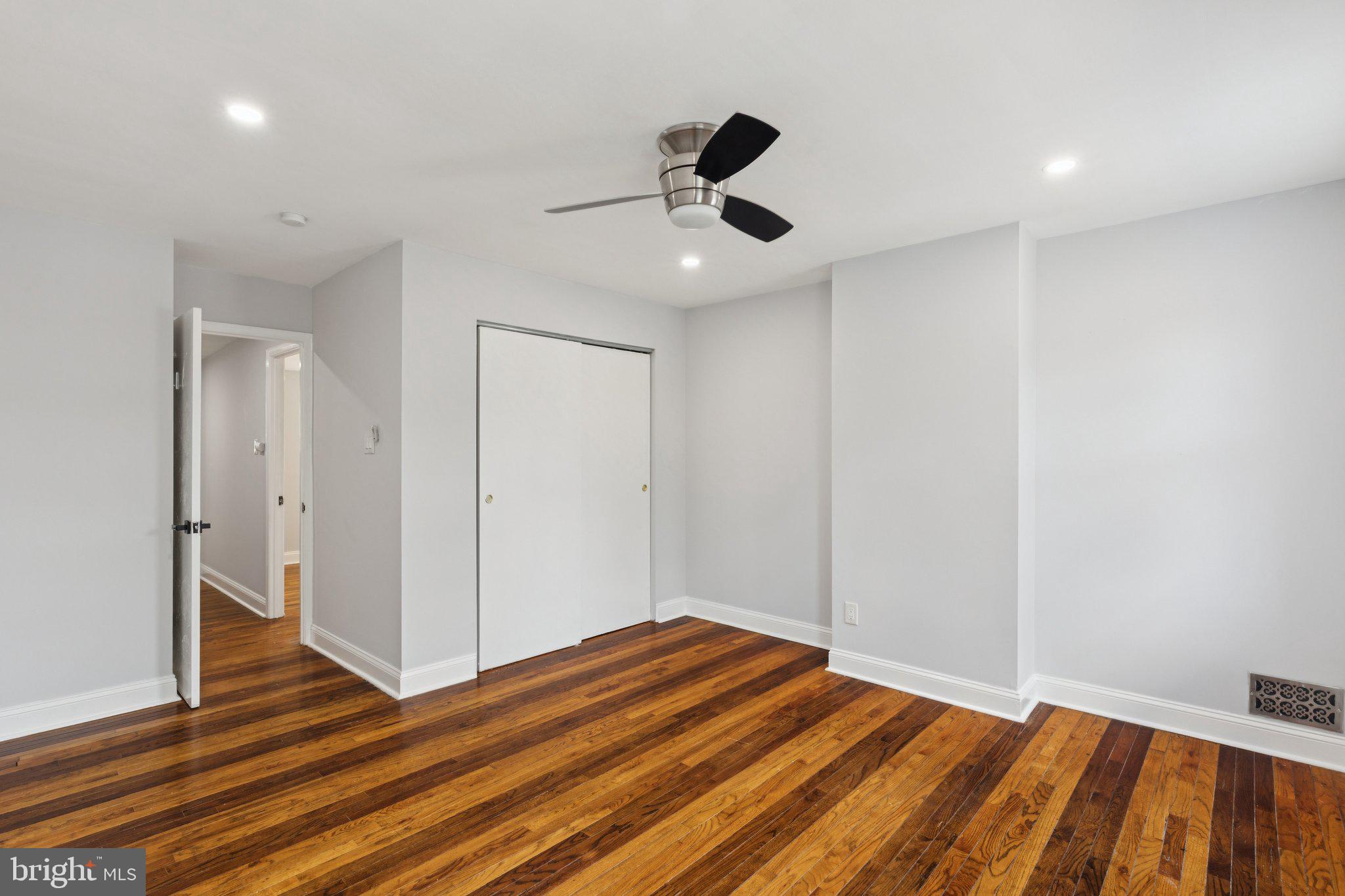 MANTUA - Residential Lease