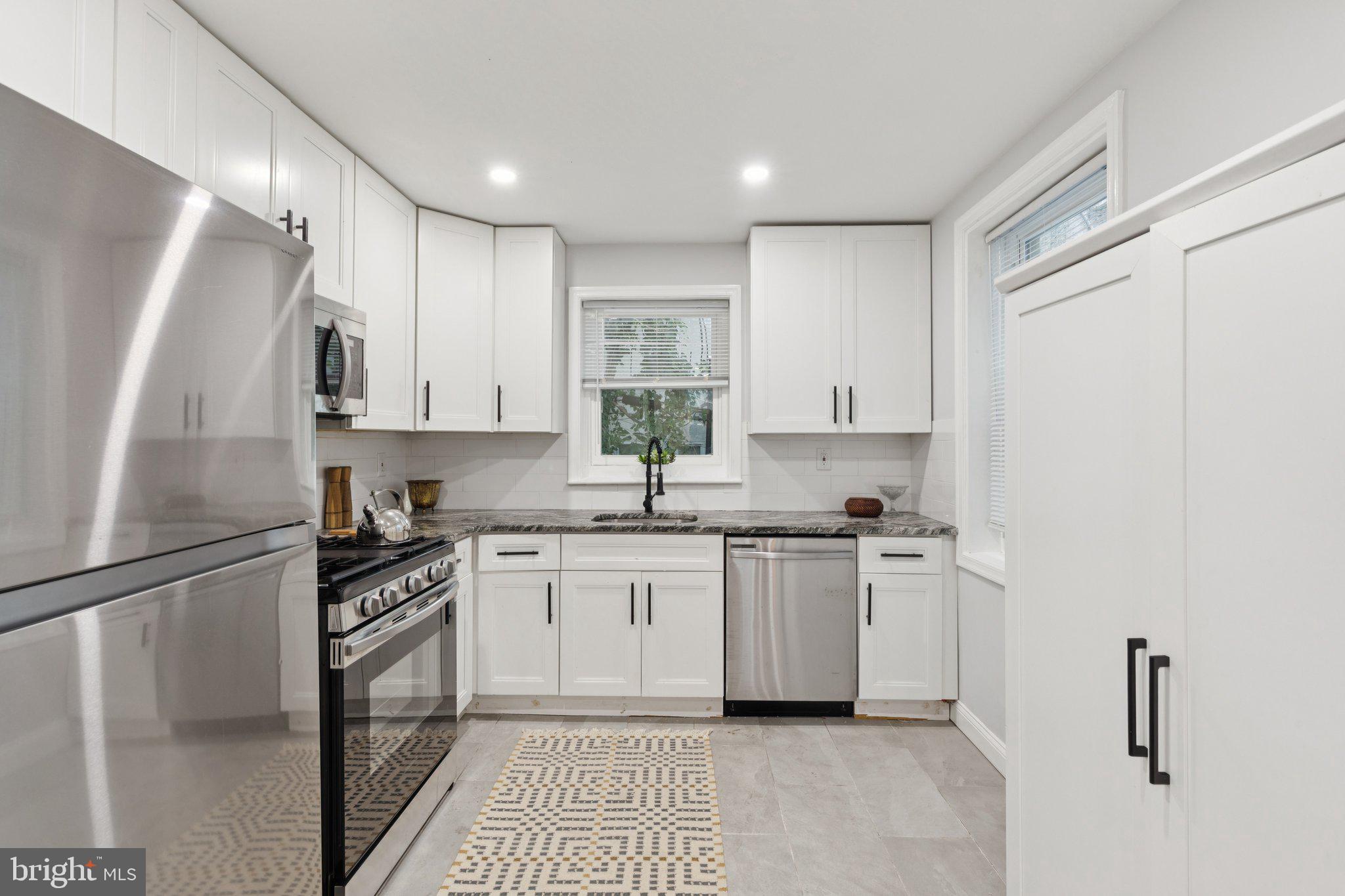 MANTUA - Residential Lease