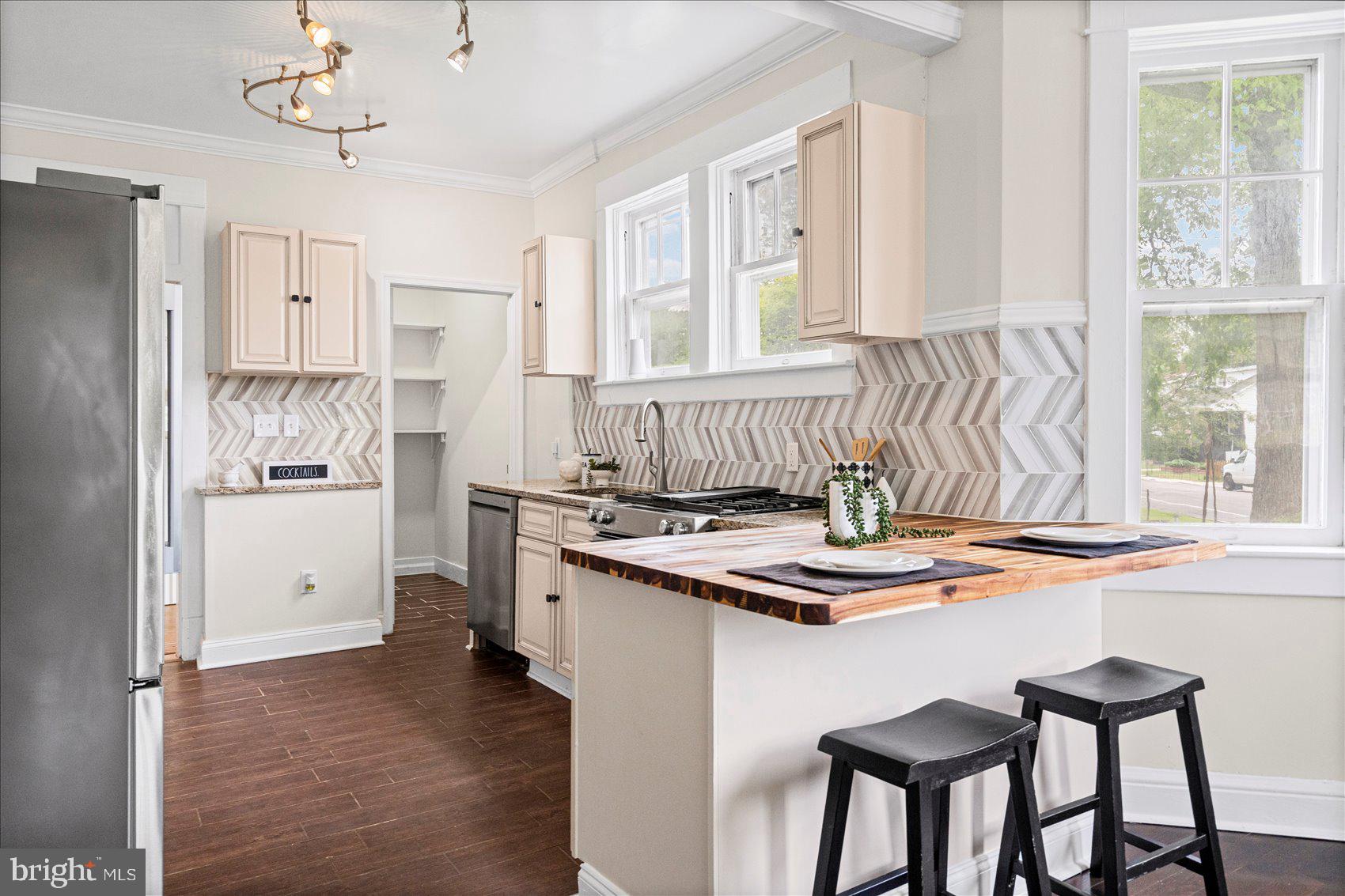 GWYNN OAK - Residential