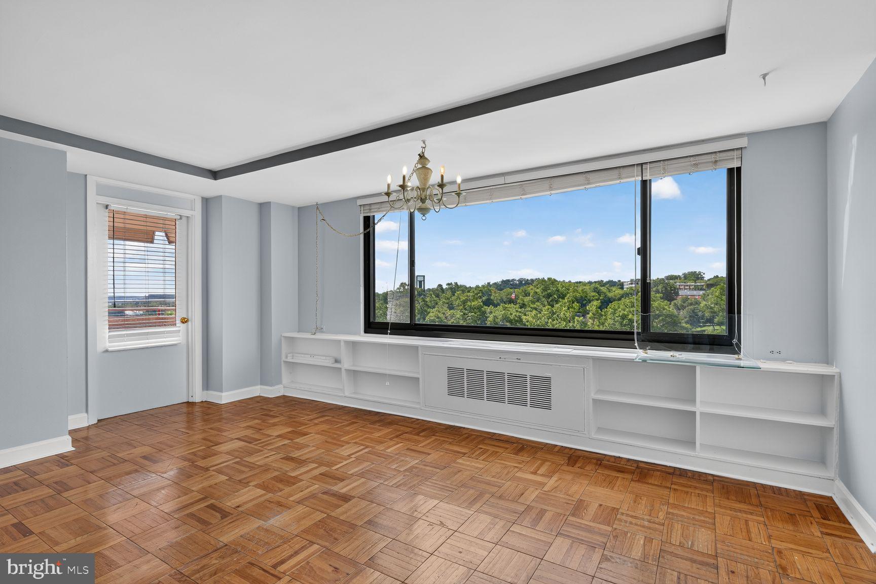 1011 ARLINGTON BOULEVARD 942