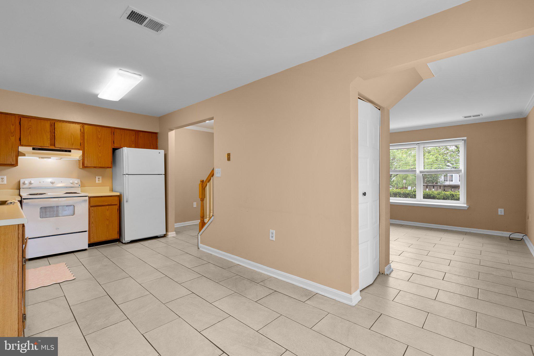 HOMELAND VILLAGE - Residential