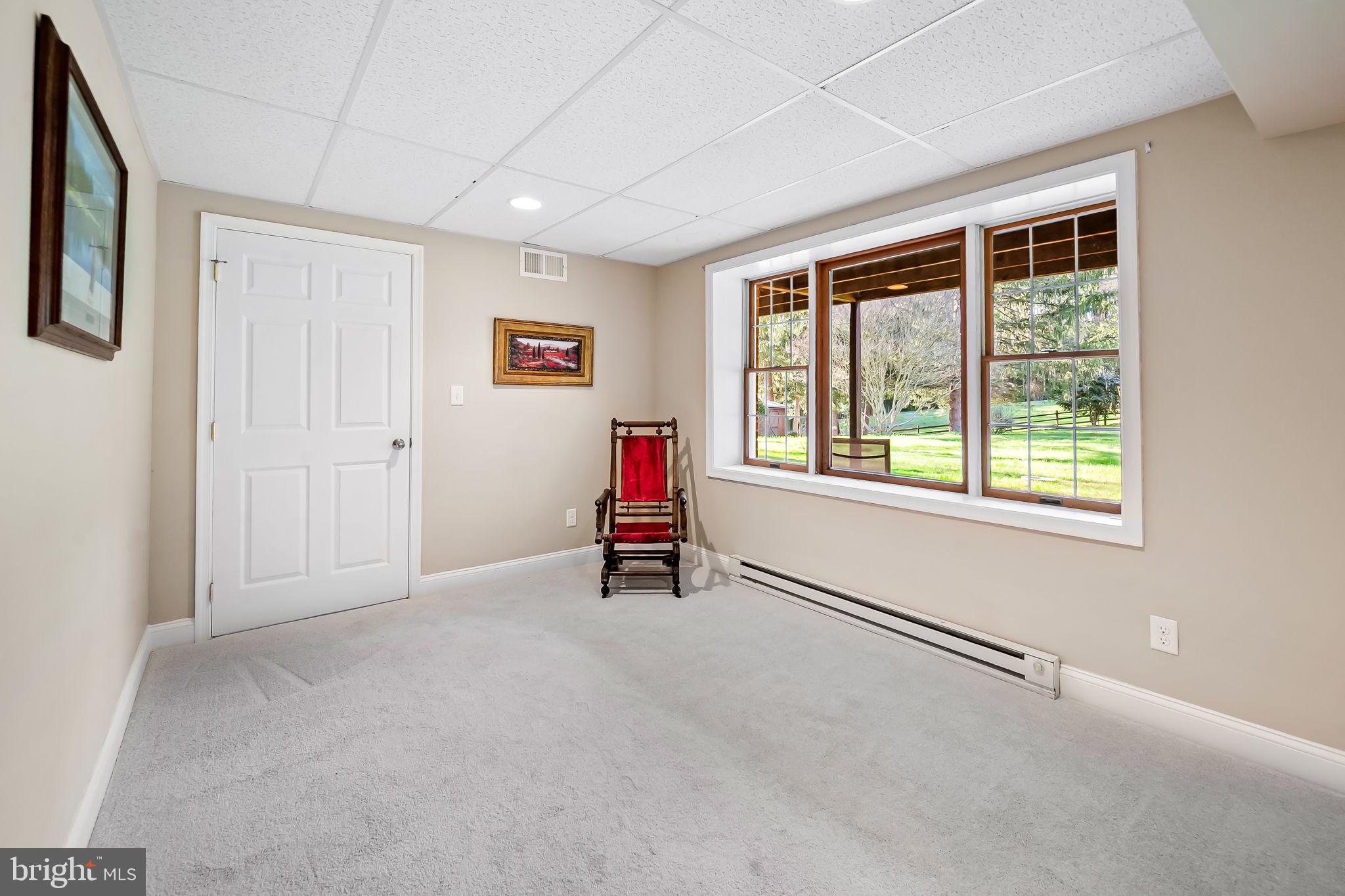 HONEYSUCKLE HILL - Residential