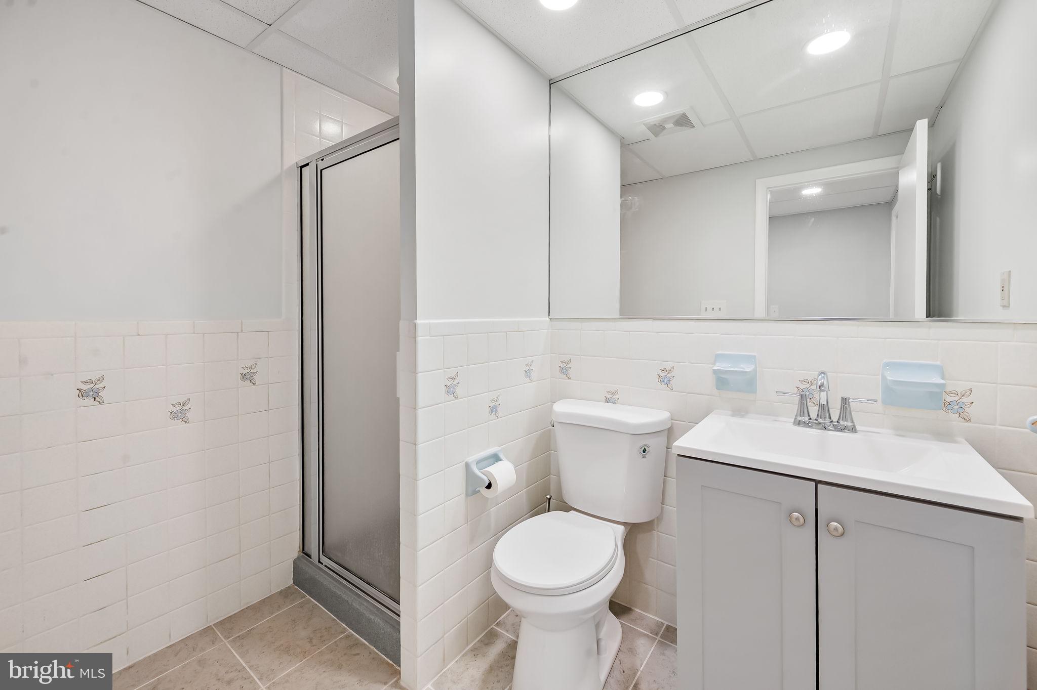 HONEYSUCKLE HILL - Residential