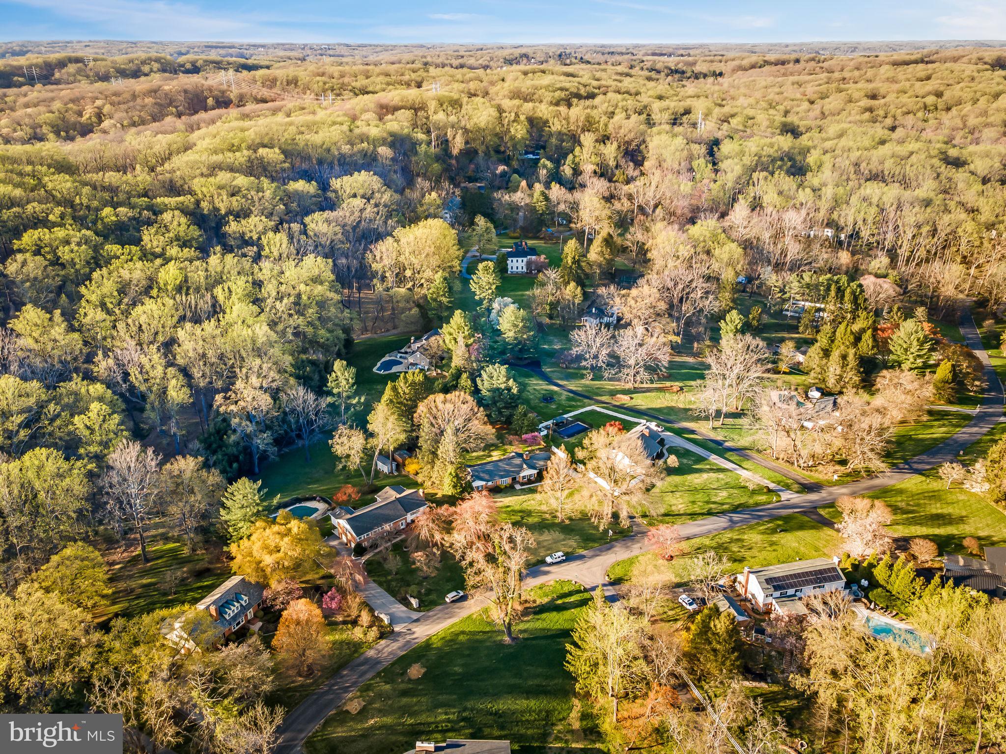 HONEYSUCKLE HILL - Residential