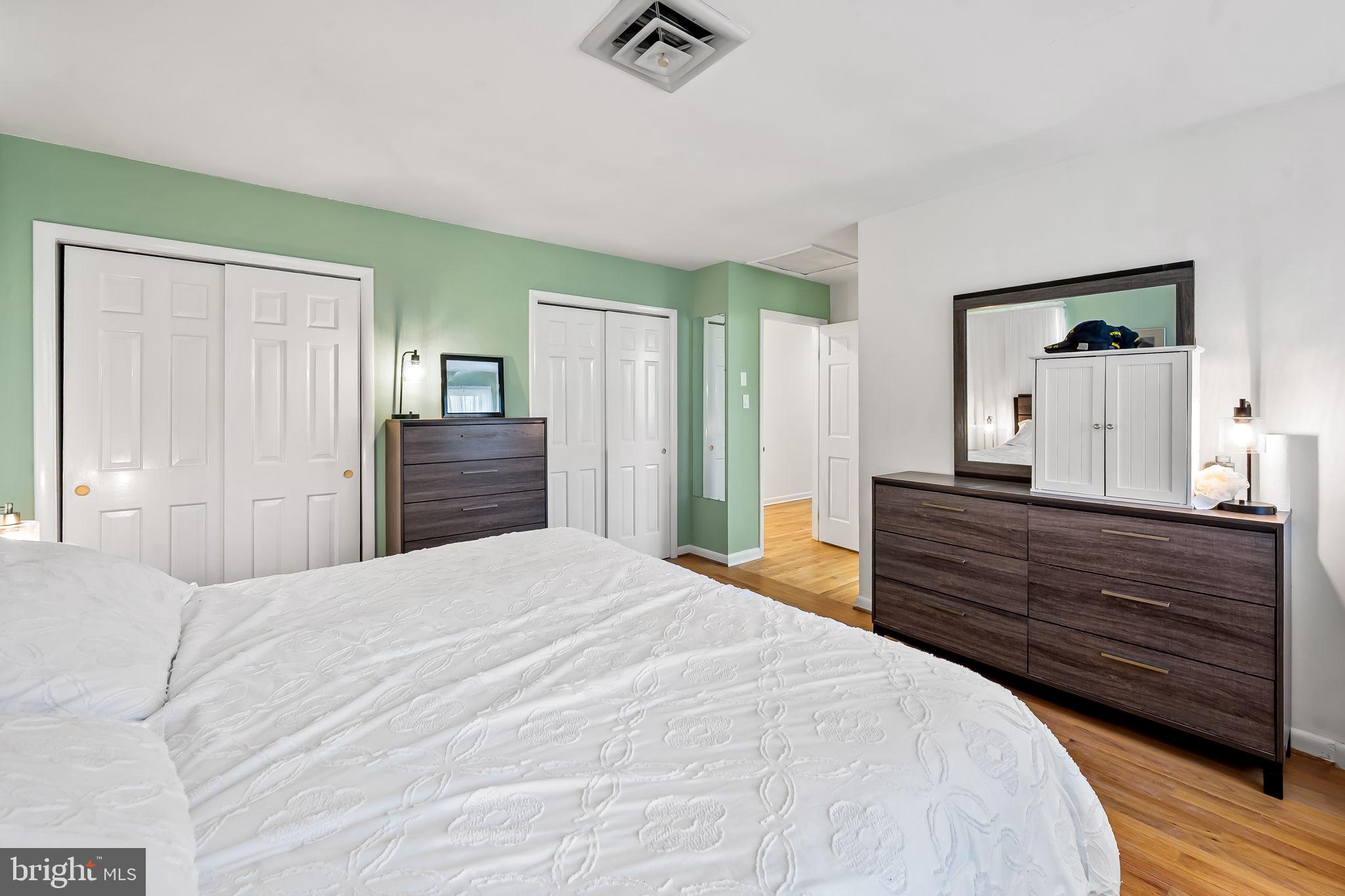 HONEYSUCKLE HILL - Residential