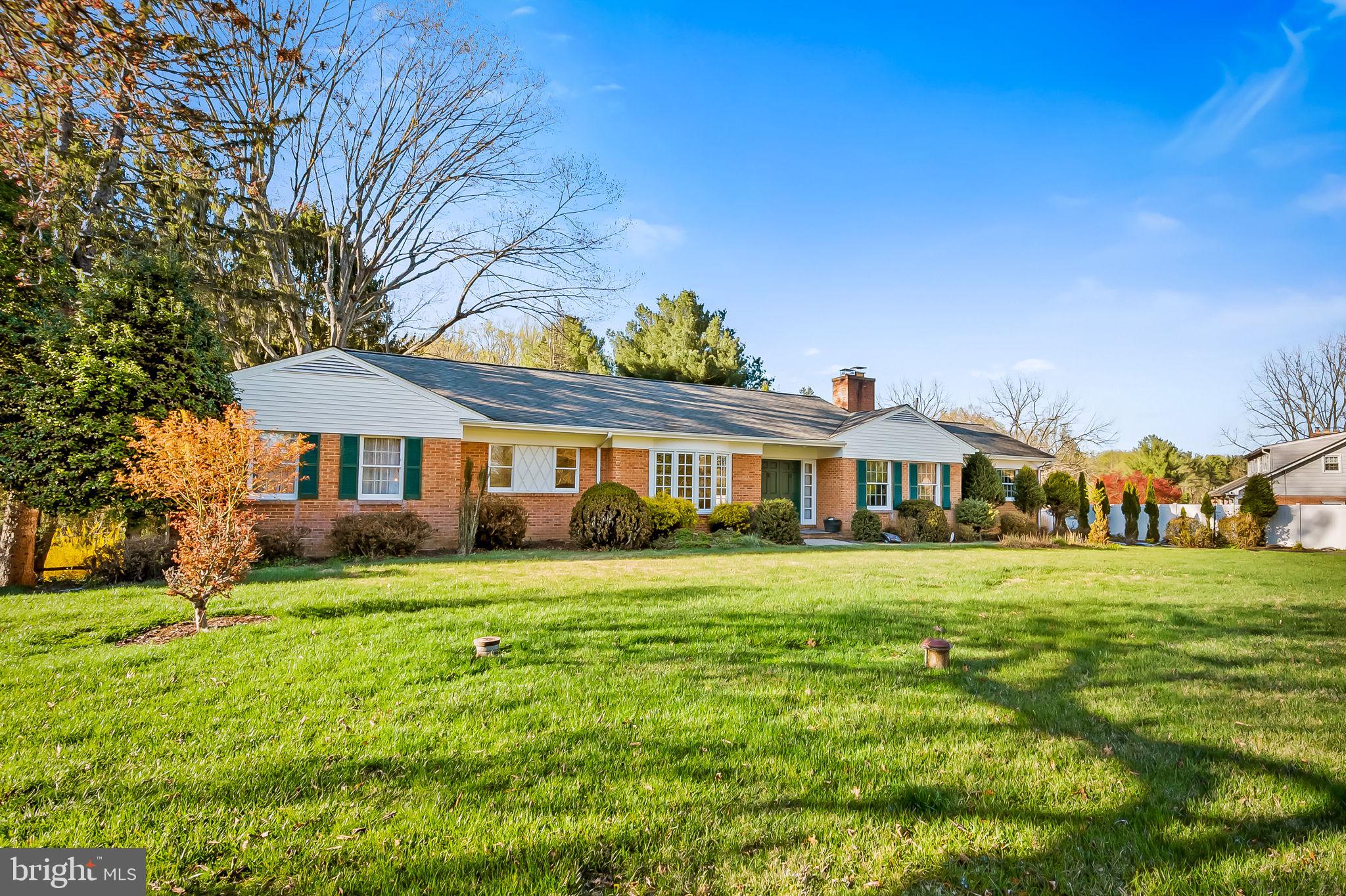 HONEYSUCKLE HILL - Residential