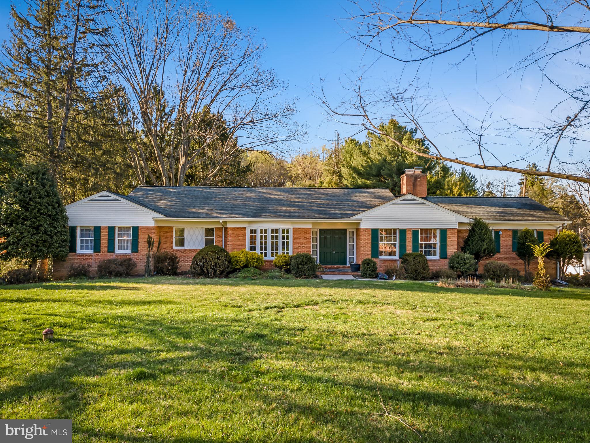 HONEYSUCKLE HILL - Residential