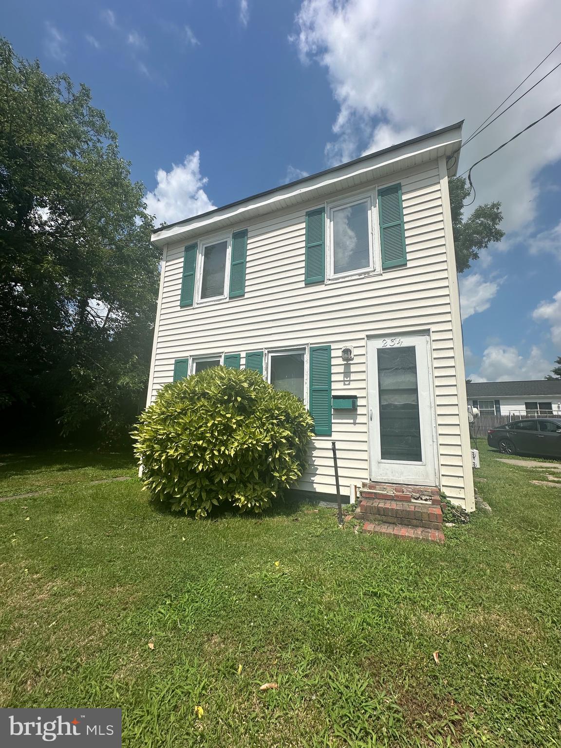 234 N COLLEGE AVENUE