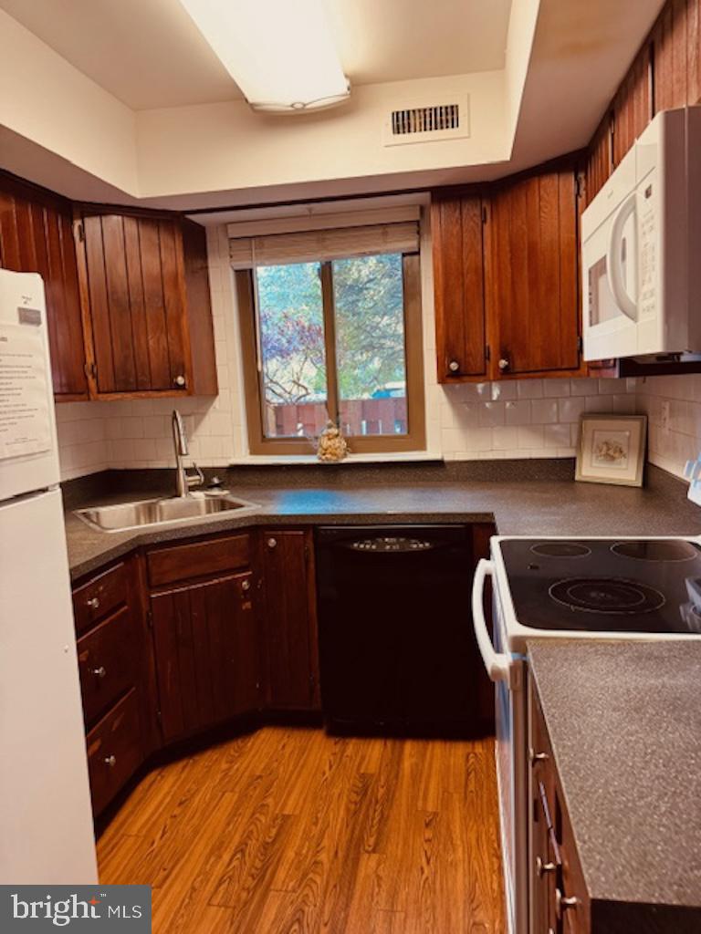 ASPENWOOD - Residential