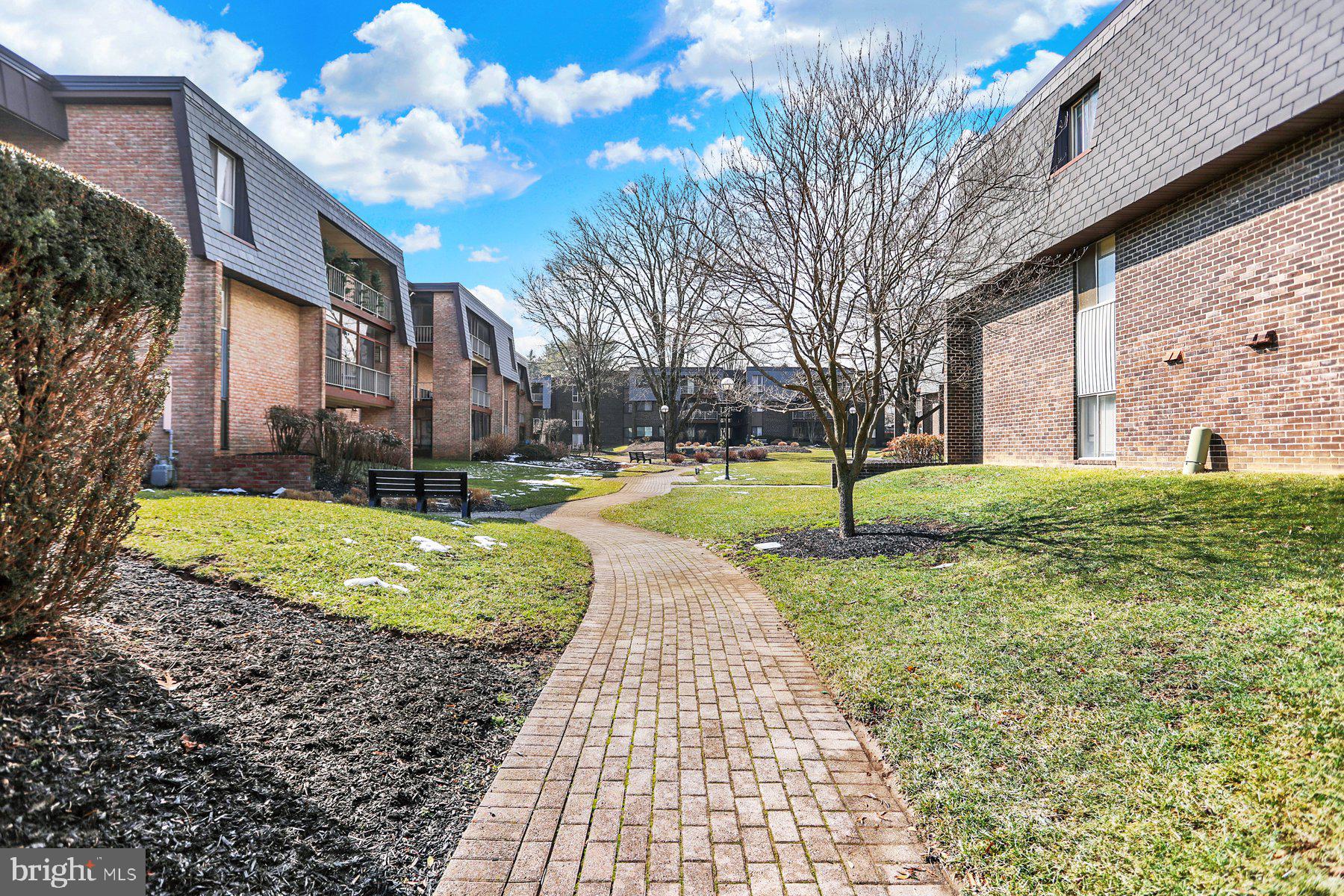 STEVENSON VILLAGE CONDO - Residential