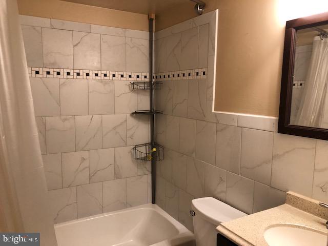 FAIRFAX HERITAGE - Residential Lease