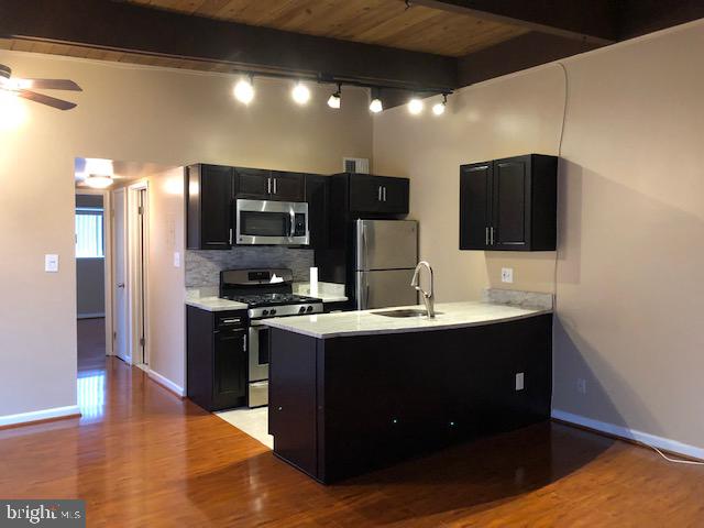 FAIRFAX HERITAGE - Residential Lease