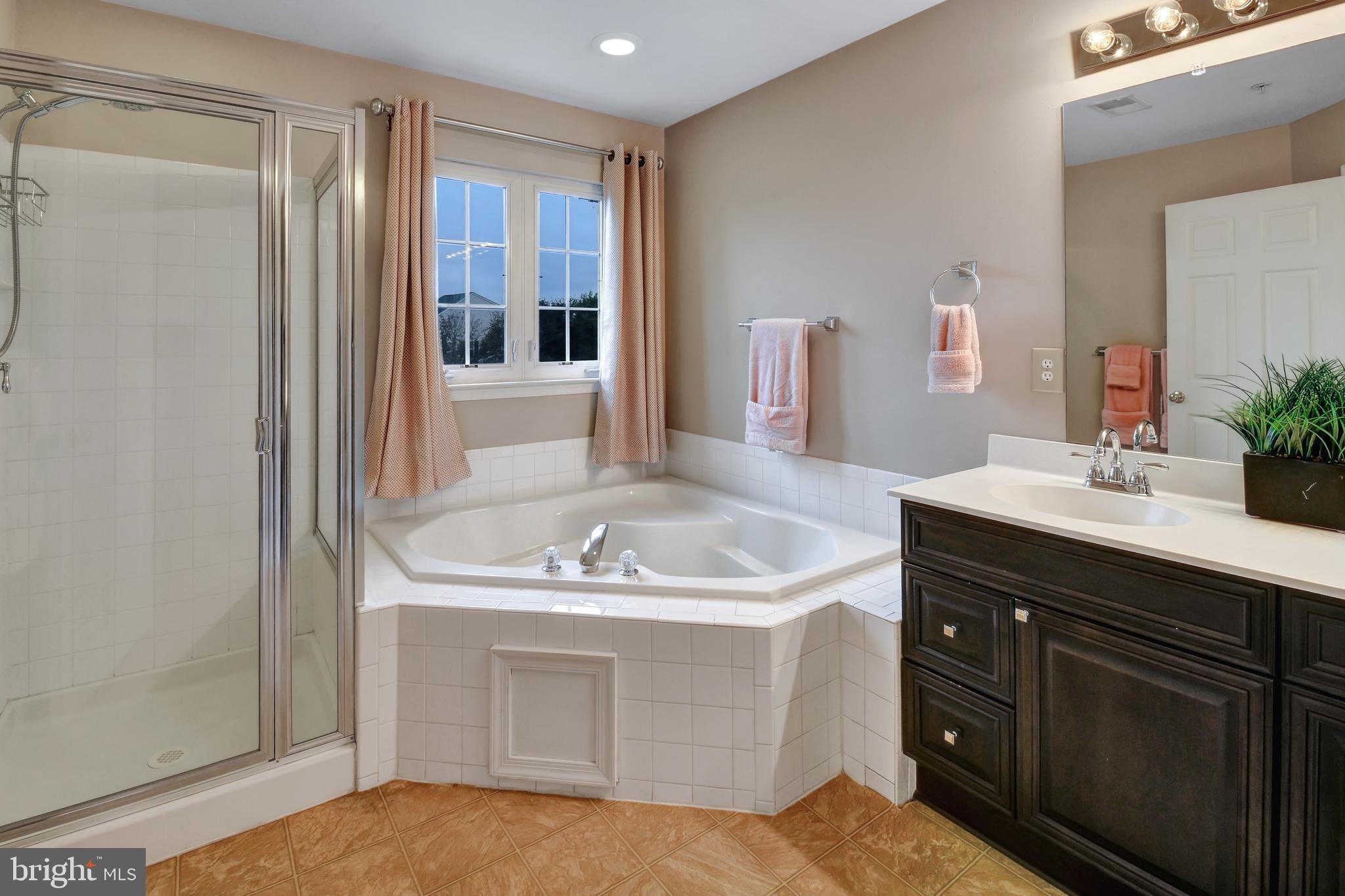 WALNUT RIDGE - Residential