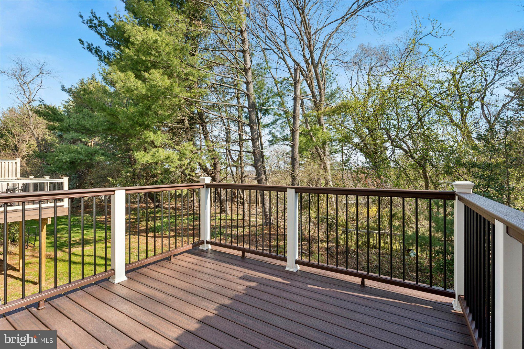 STOTESBURY TWHSE - Residential