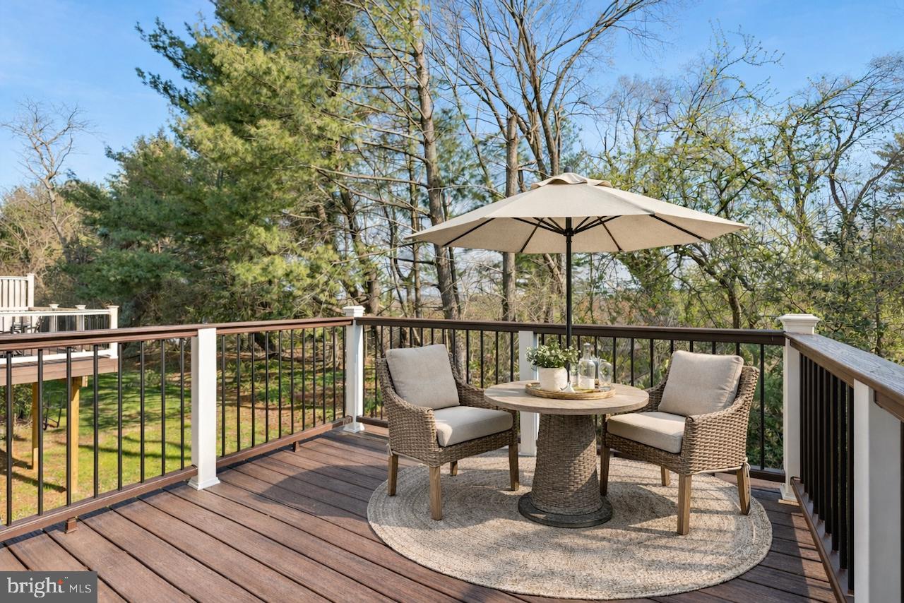 STOTESBURY TWHSE - Residential