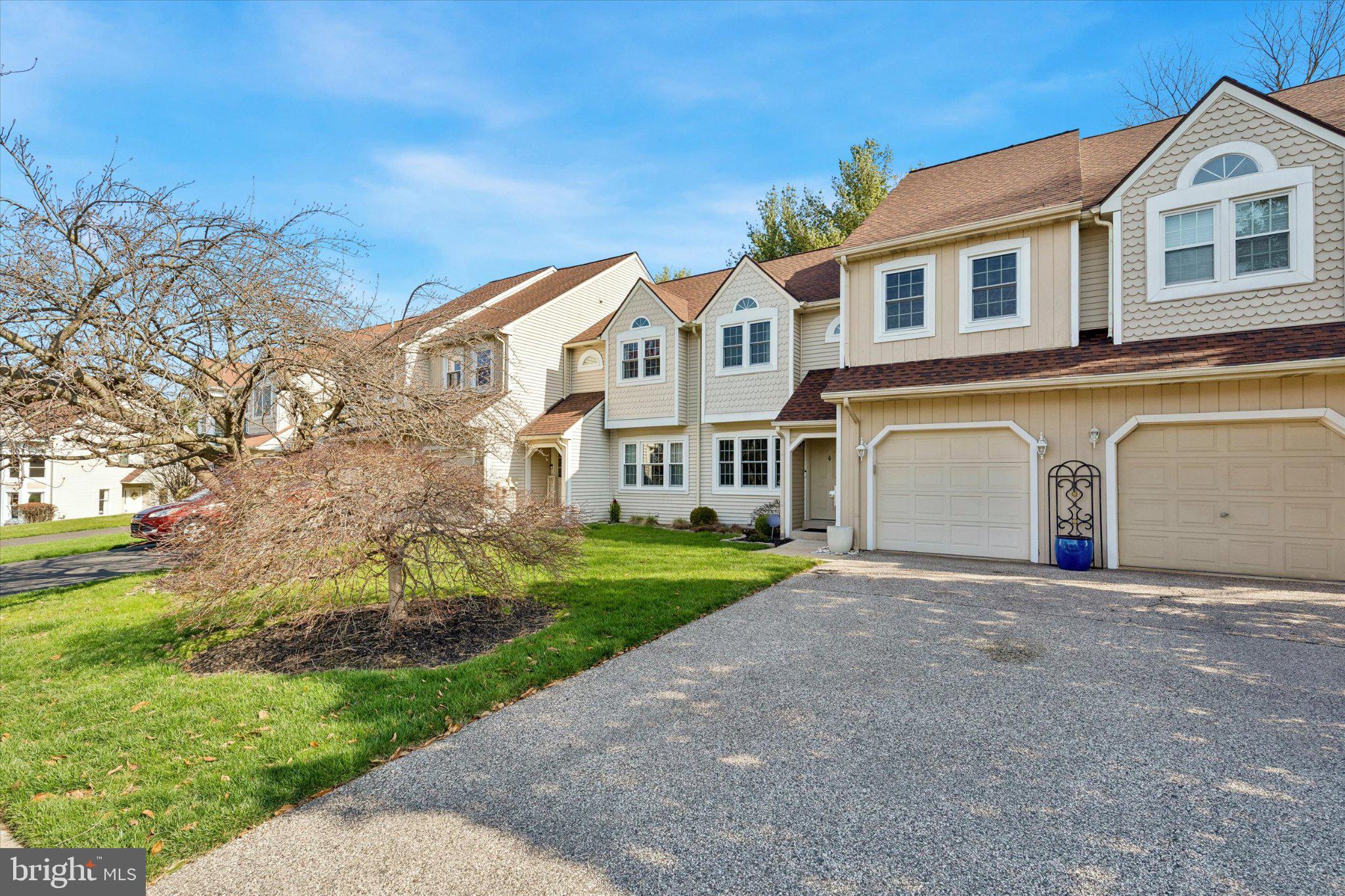 STOTESBURY TWHSE - Residential