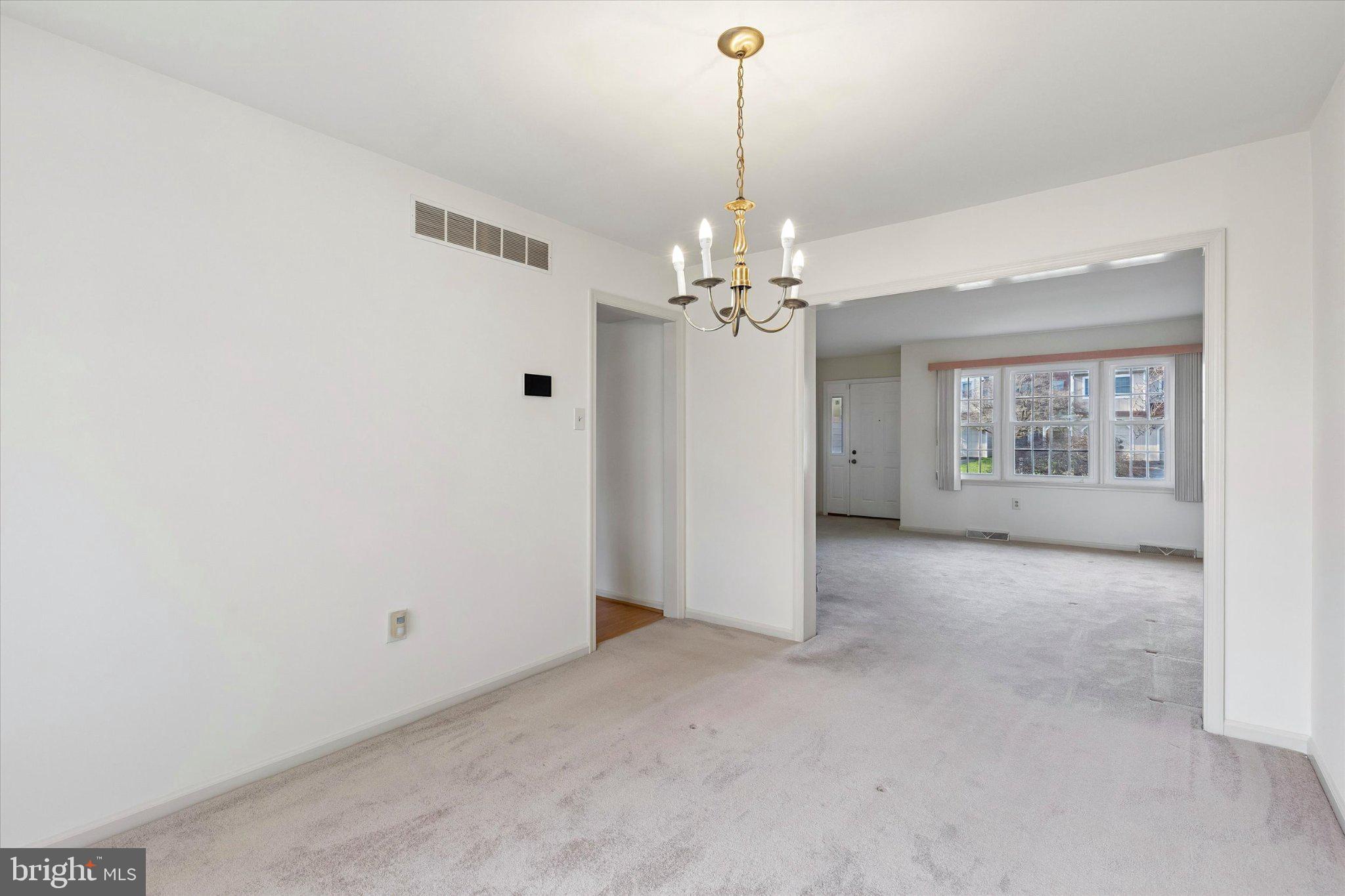 STOTESBURY TWHSE - Residential