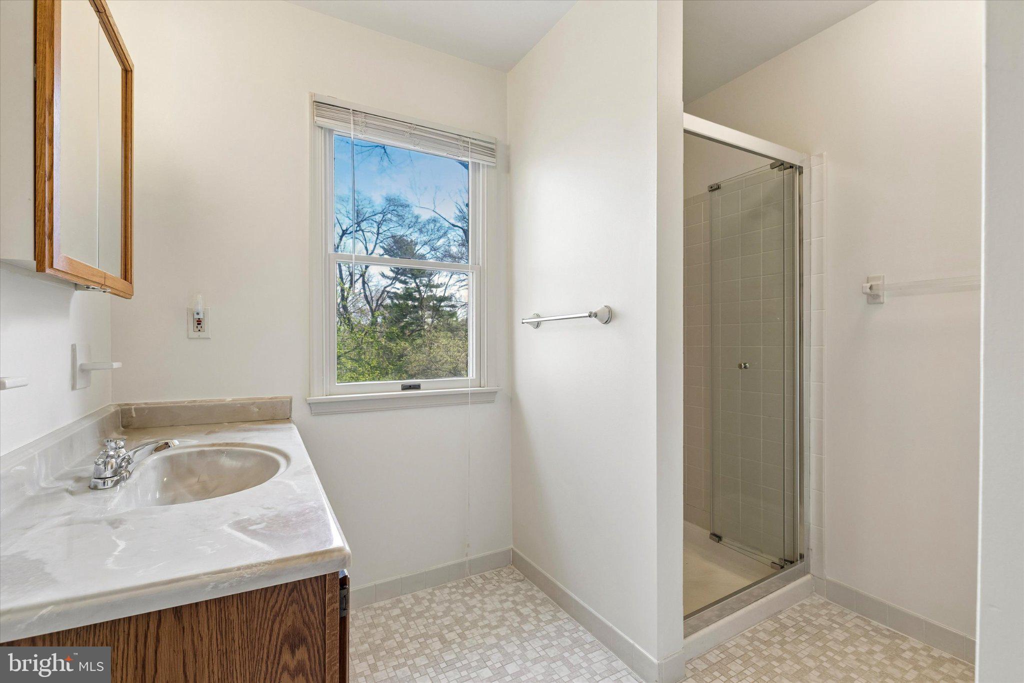 STOTESBURY TWHSE - Residential